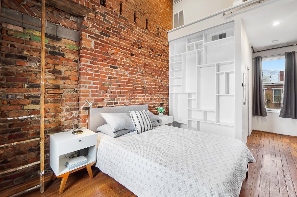 18 W Thirteenth Street 5