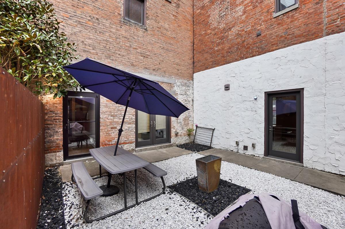 18 W Thirteenth Street 5