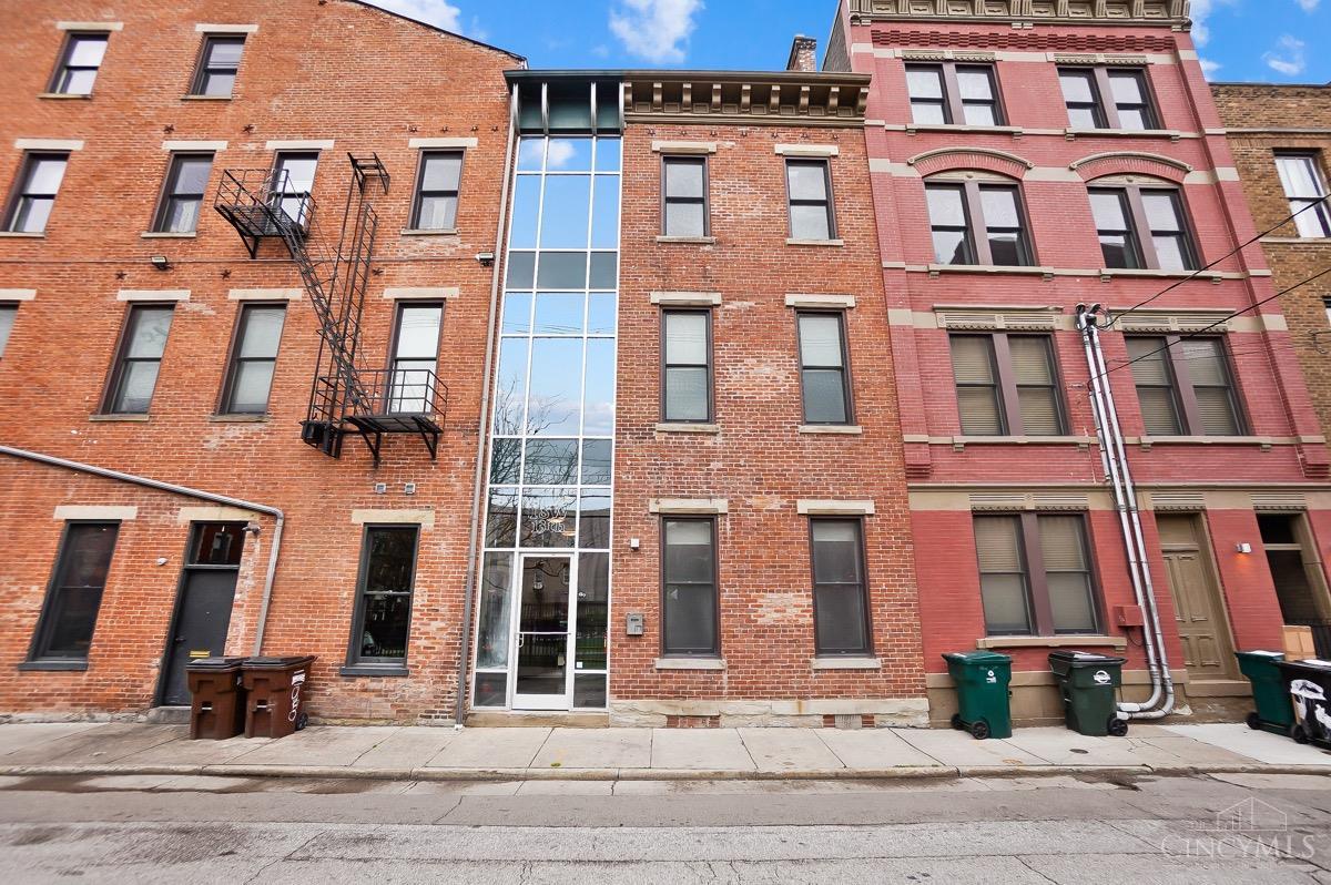 18 W Thirteenth Street 5
