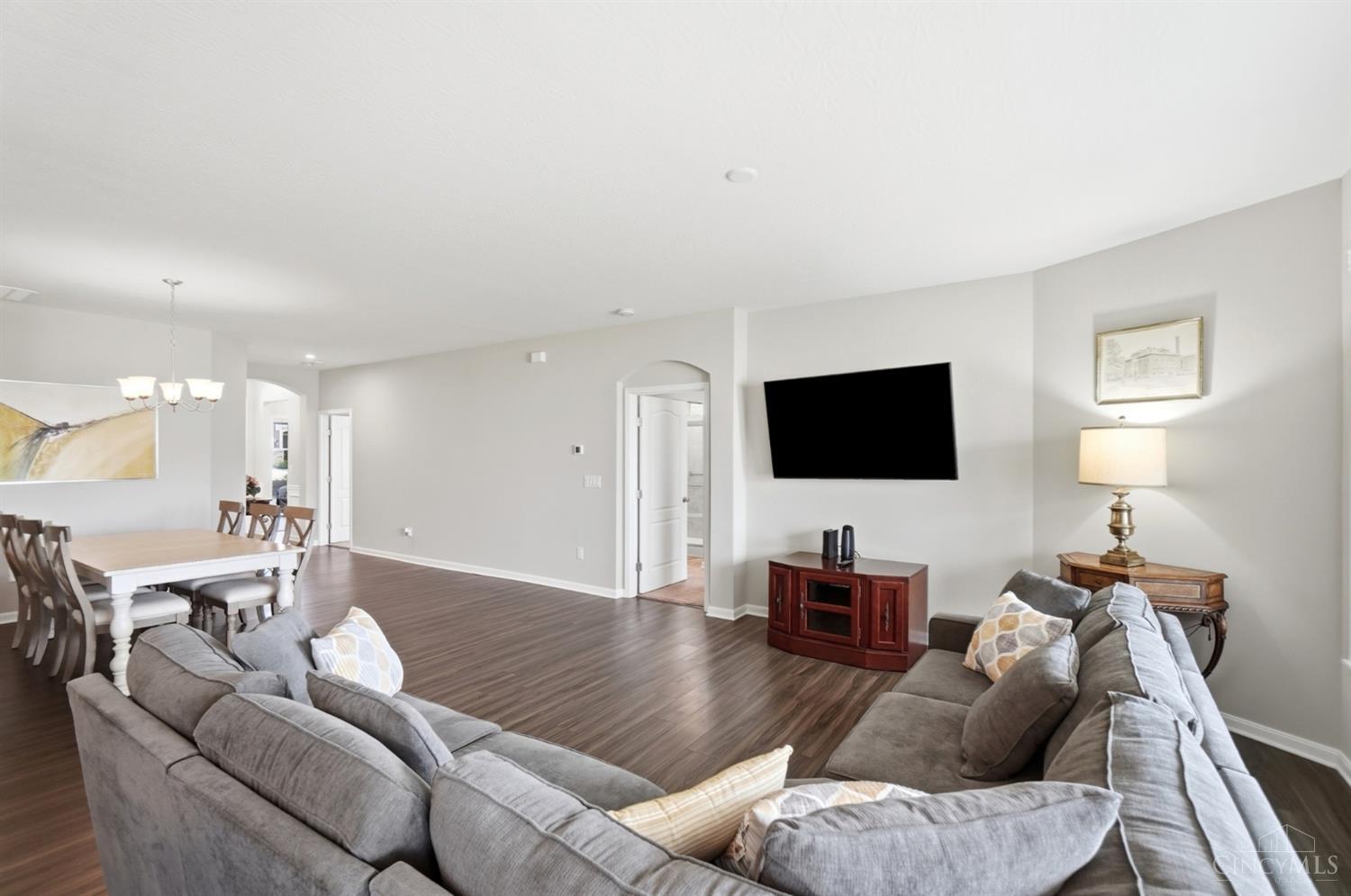 5145 Golfside Drive