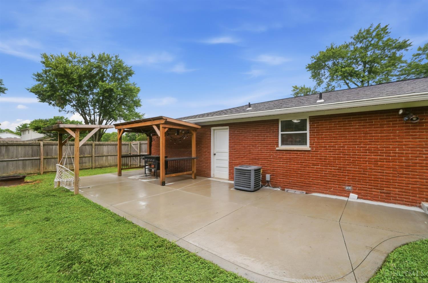 7373 Linn Road