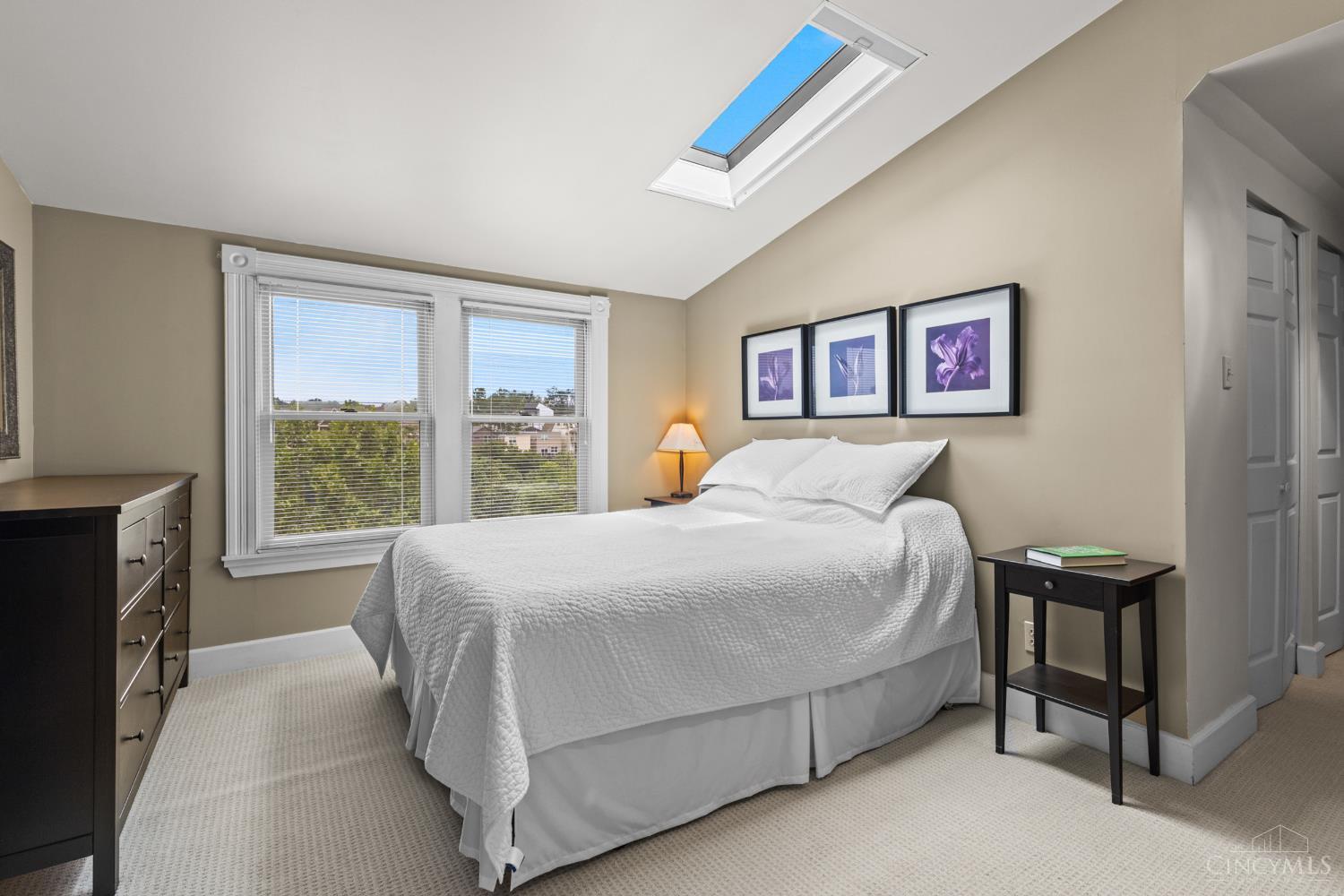 535 Tusculum Avenue Unit: 2