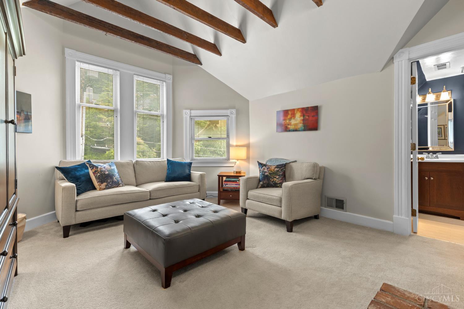 535 Tusculum Avenue Unit: 2