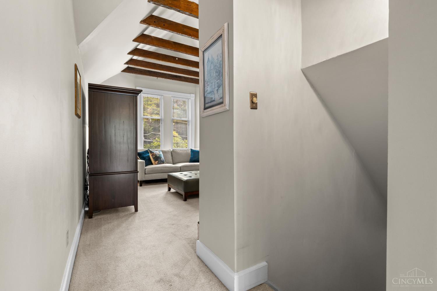 535 Tusculum Avenue Unit: 2