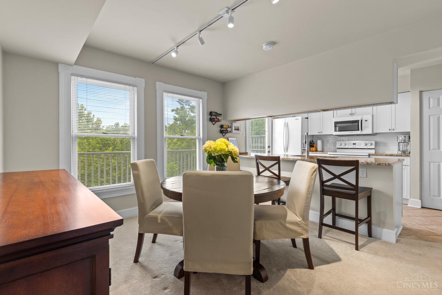 535 Tusculum Avenue Unit: 2