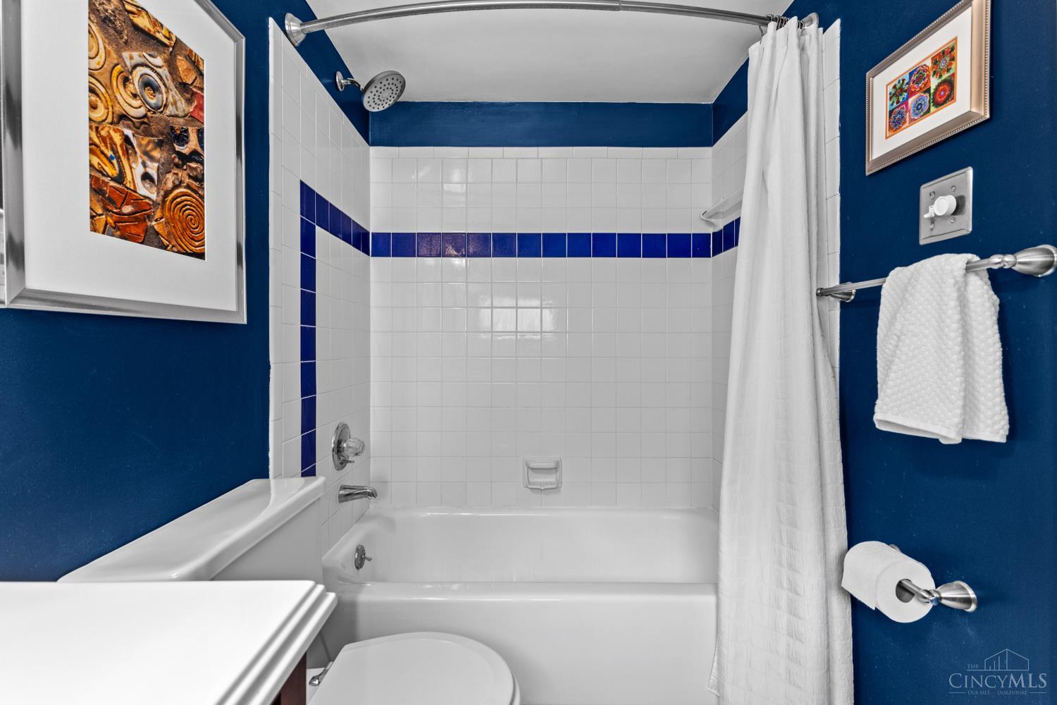 535 Tusculum Avenue Unit: 2