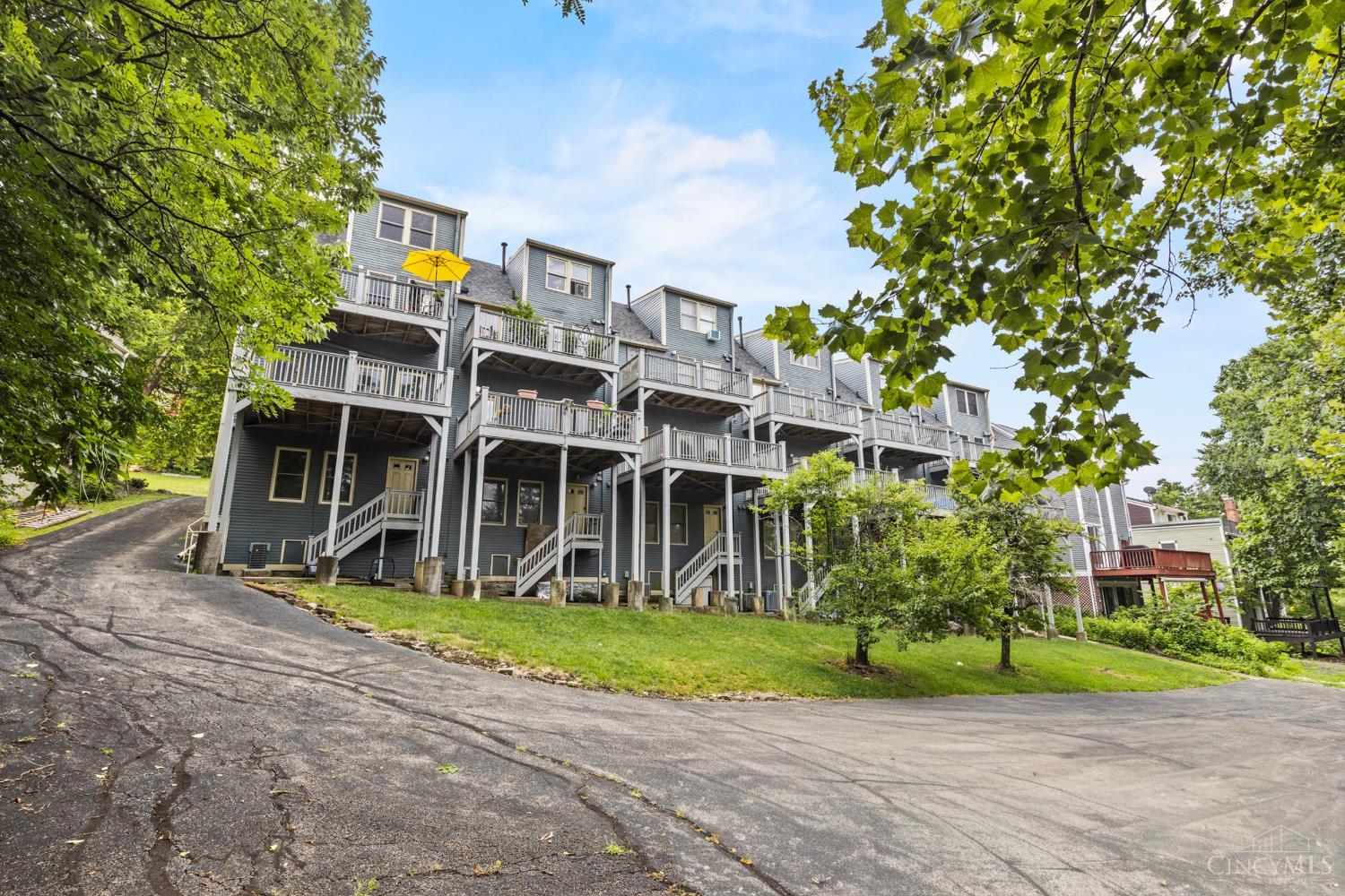 535 Tusculum Avenue Unit: 2