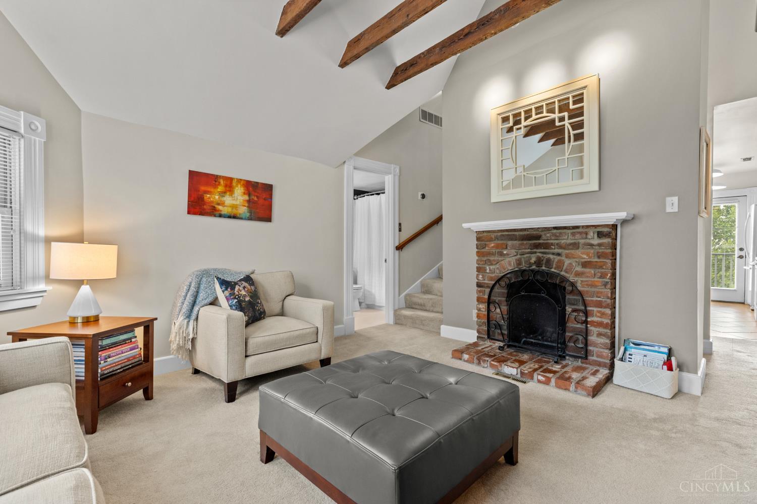 535 Tusculum Avenue Unit: 2