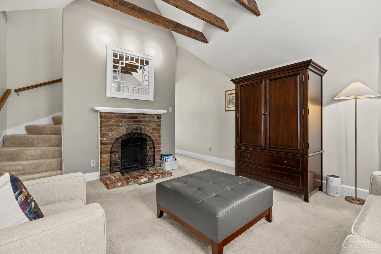535 Tusculum Avenue Unit: 2