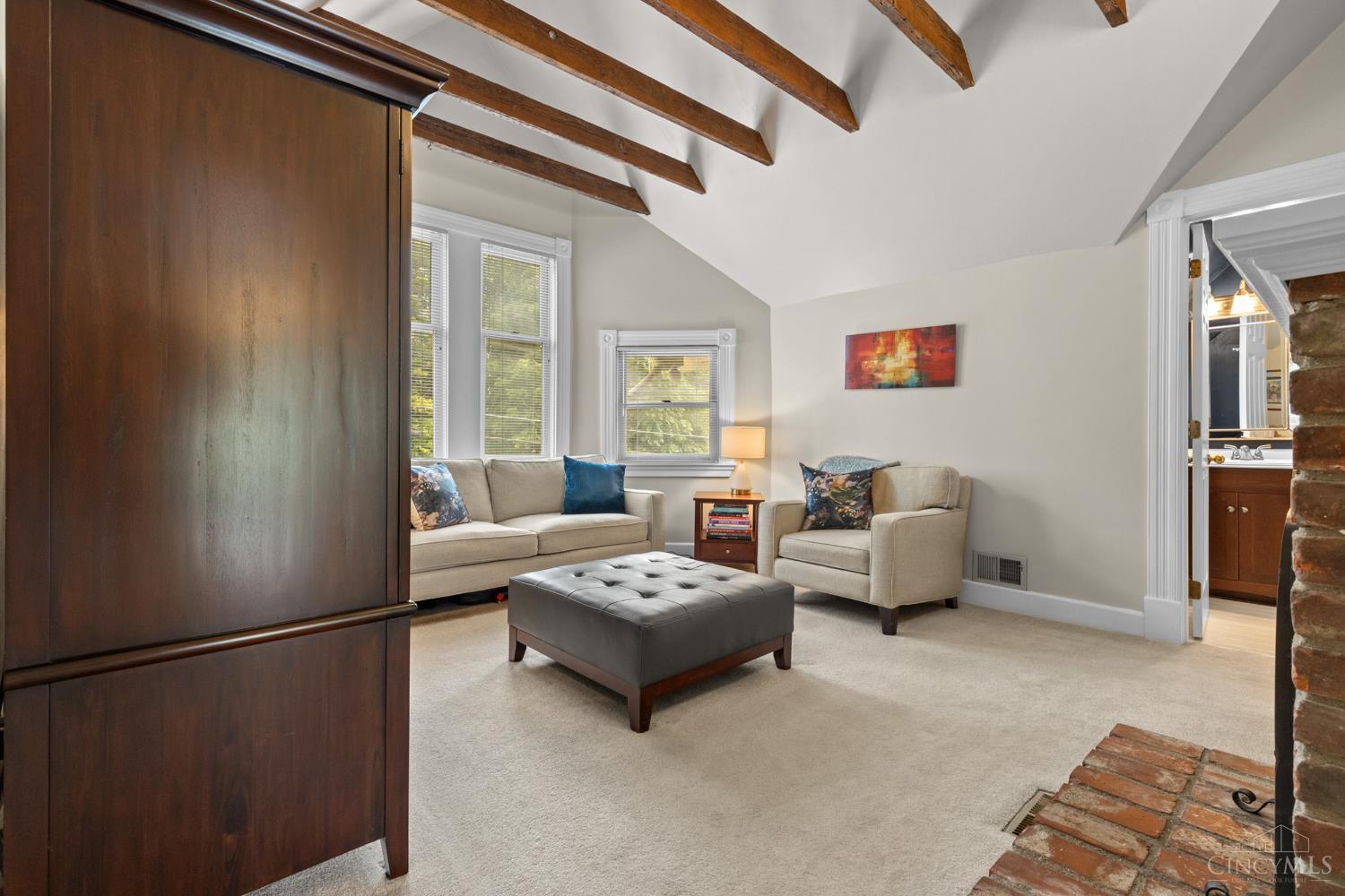 535 Tusculum Avenue Unit: 2