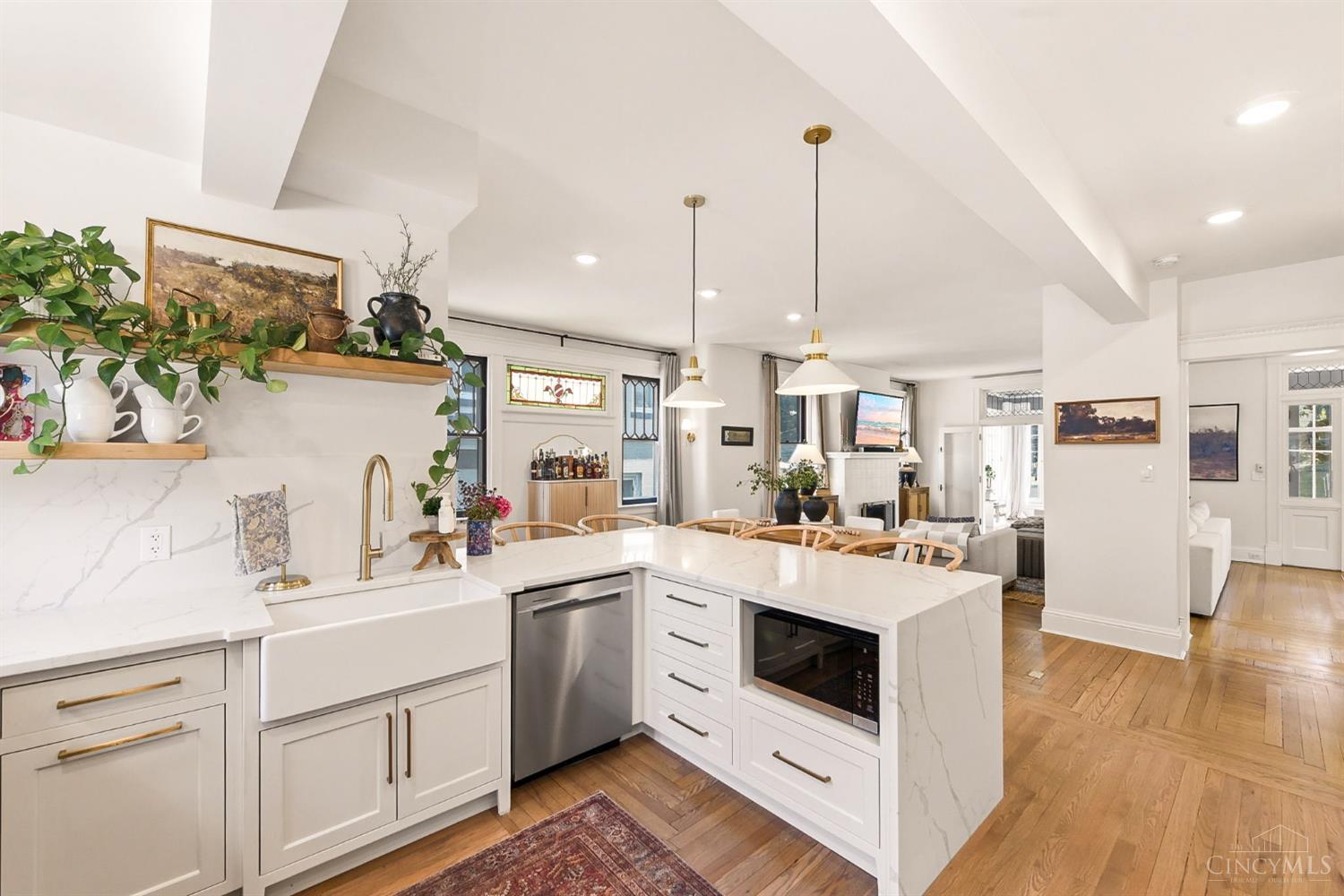 2486 Observatory Avenue