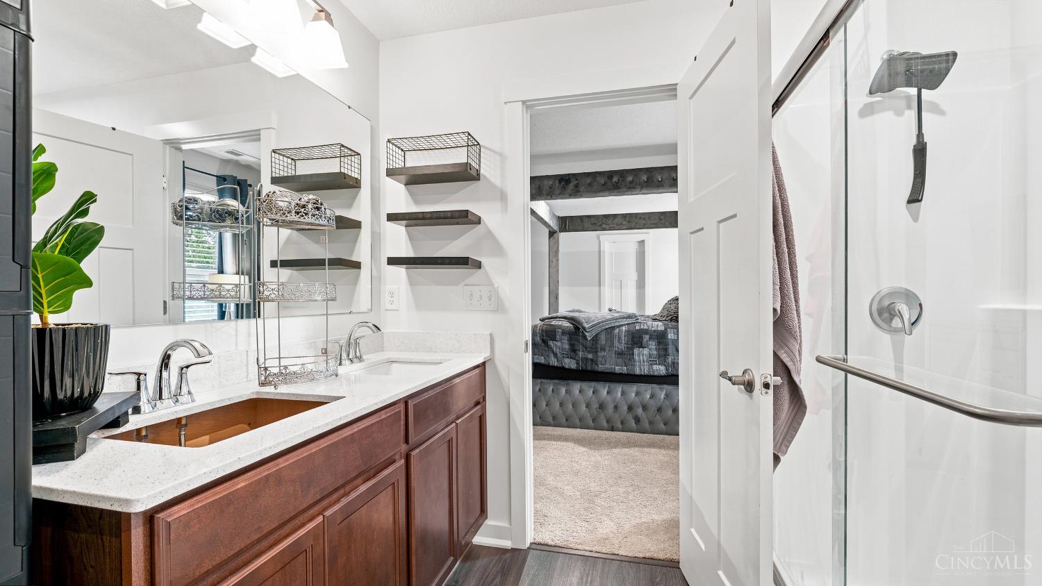 2807 Sovereign Drive