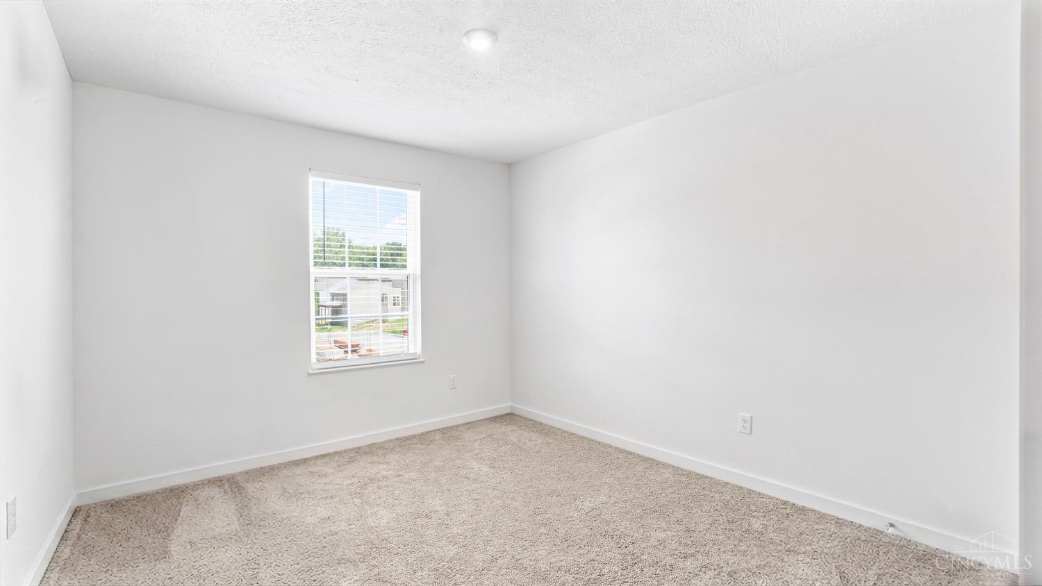 2807 Sovereign Drive