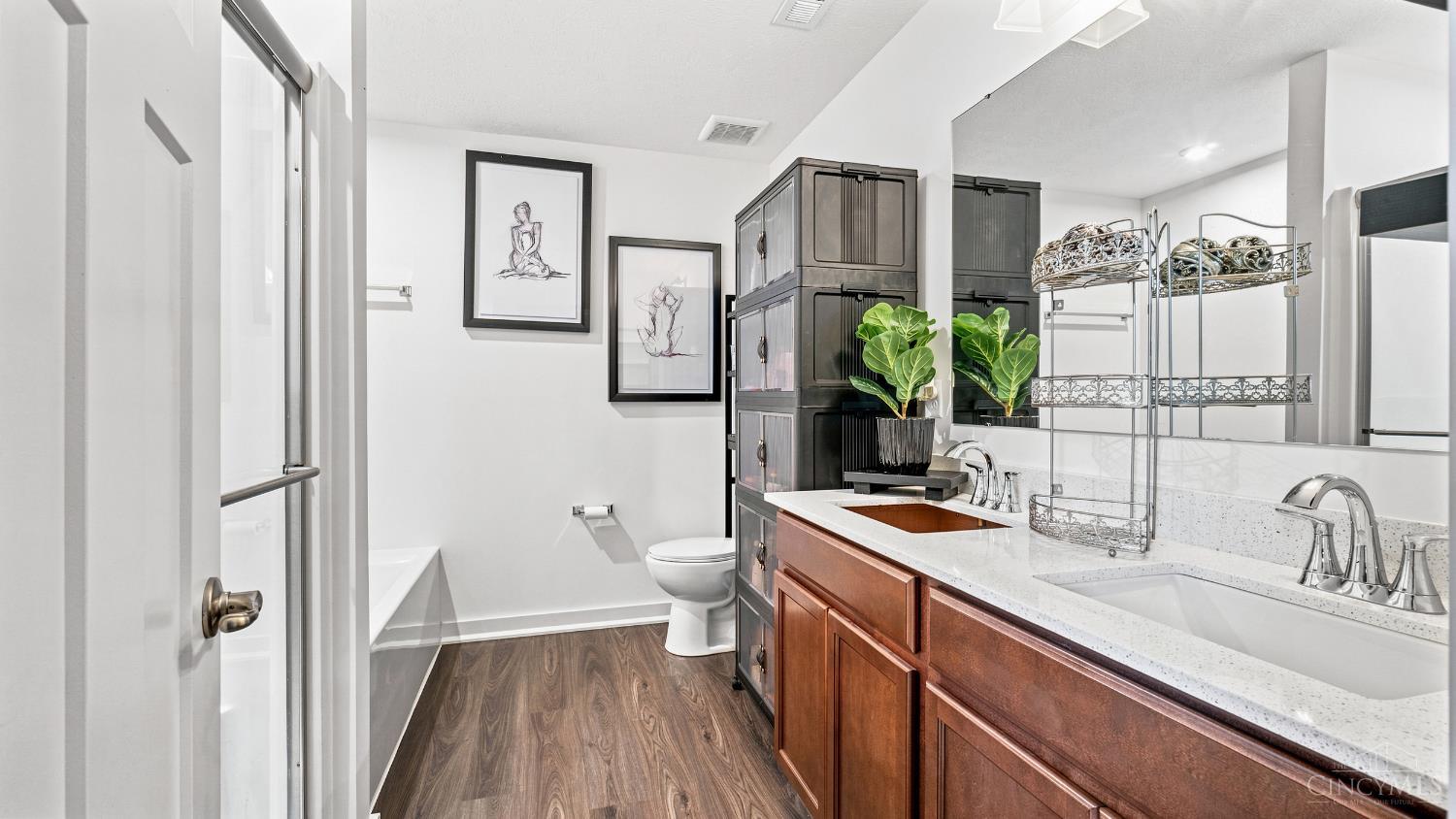2807 Sovereign Drive