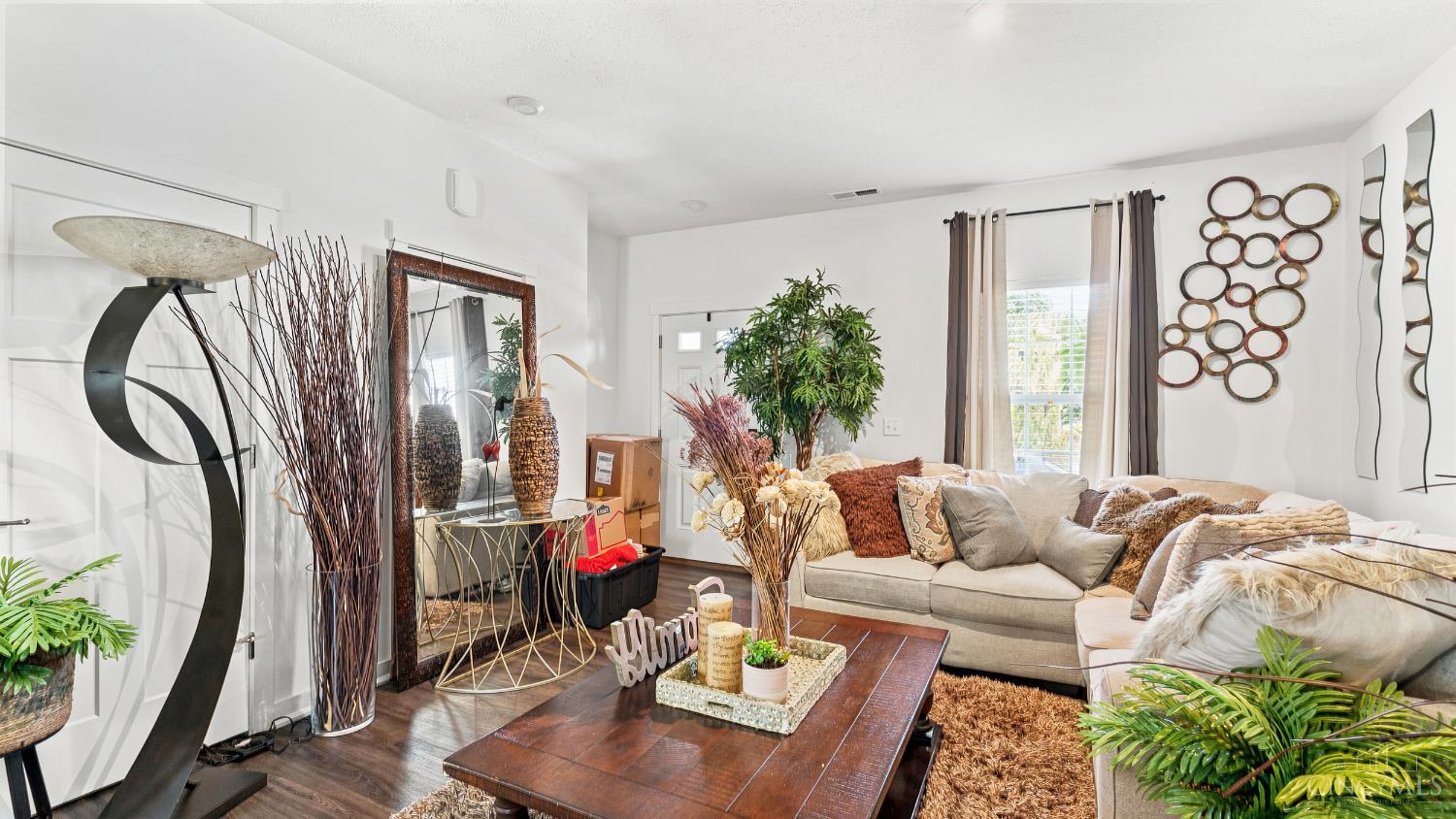 2807 Sovereign Drive