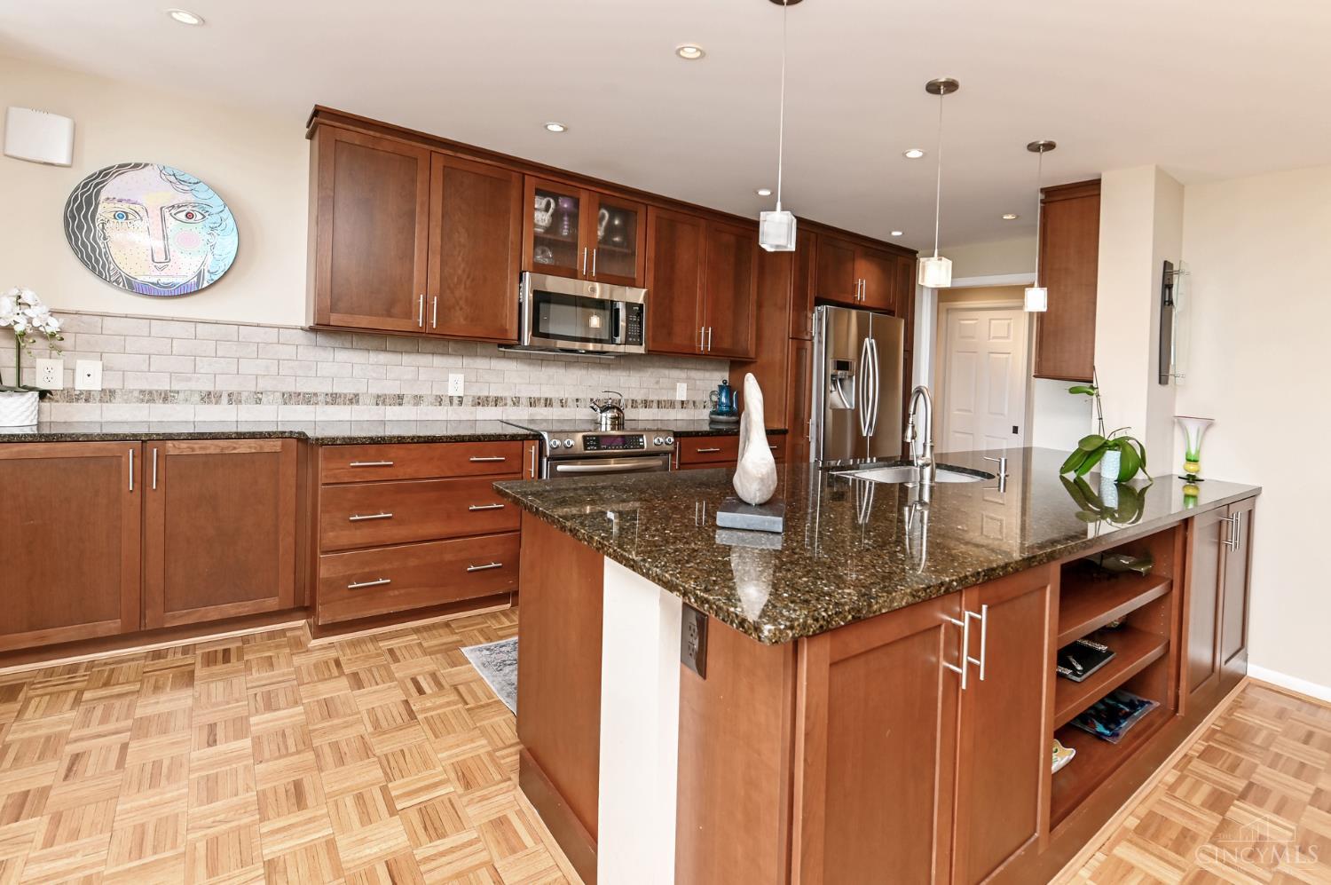 2444 Madison Road Unit: 507