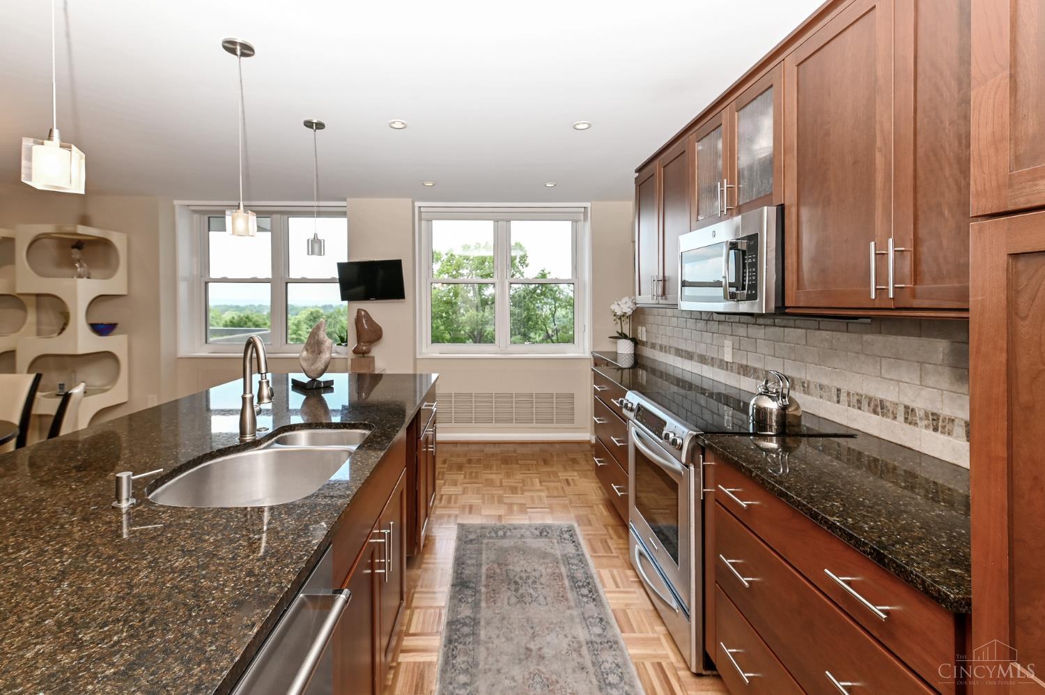 2444 Madison Road Unit: 507