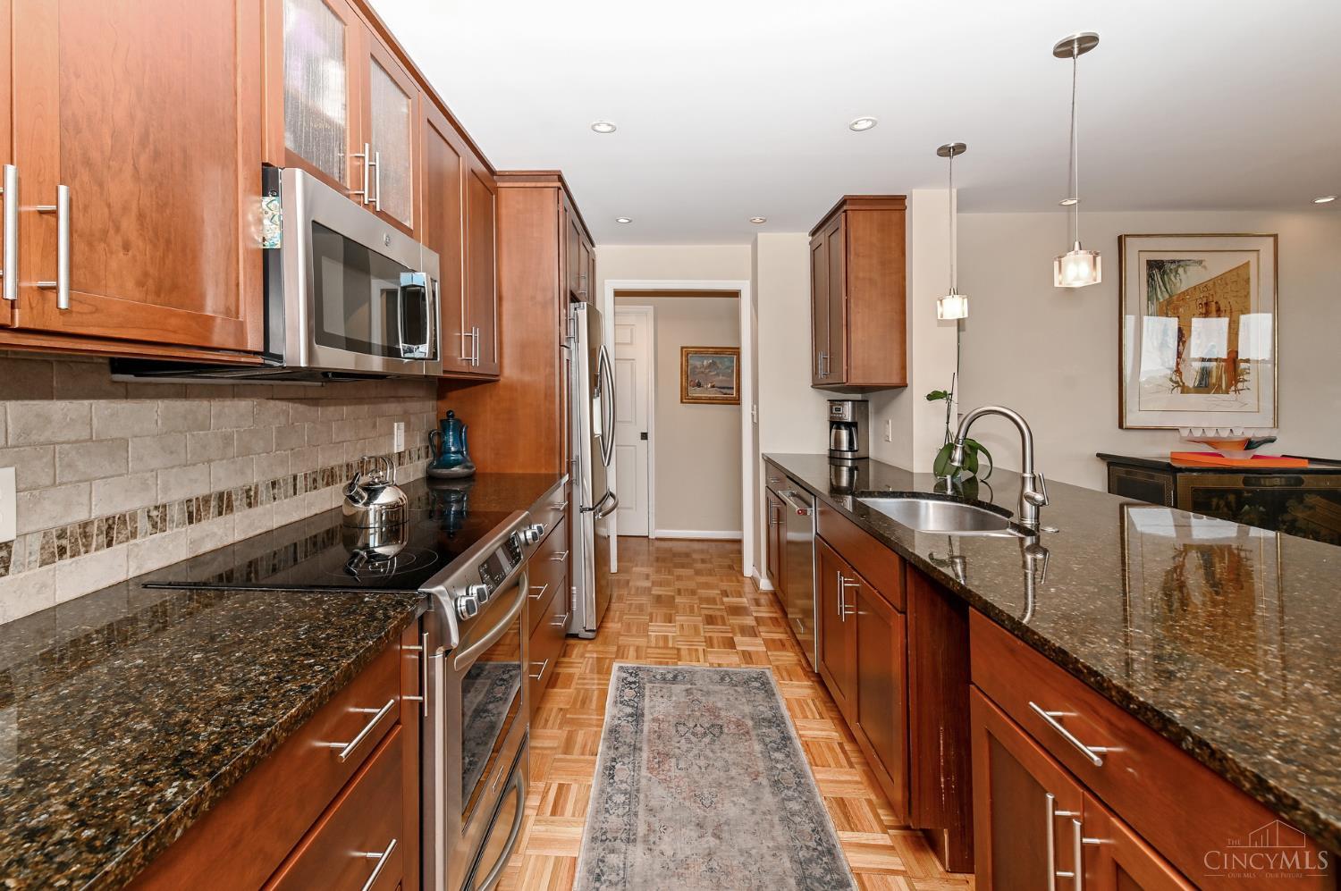 2444 Madison Road Unit: 507