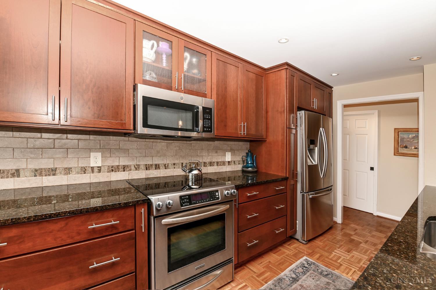 2444 Madison Road Unit: 507