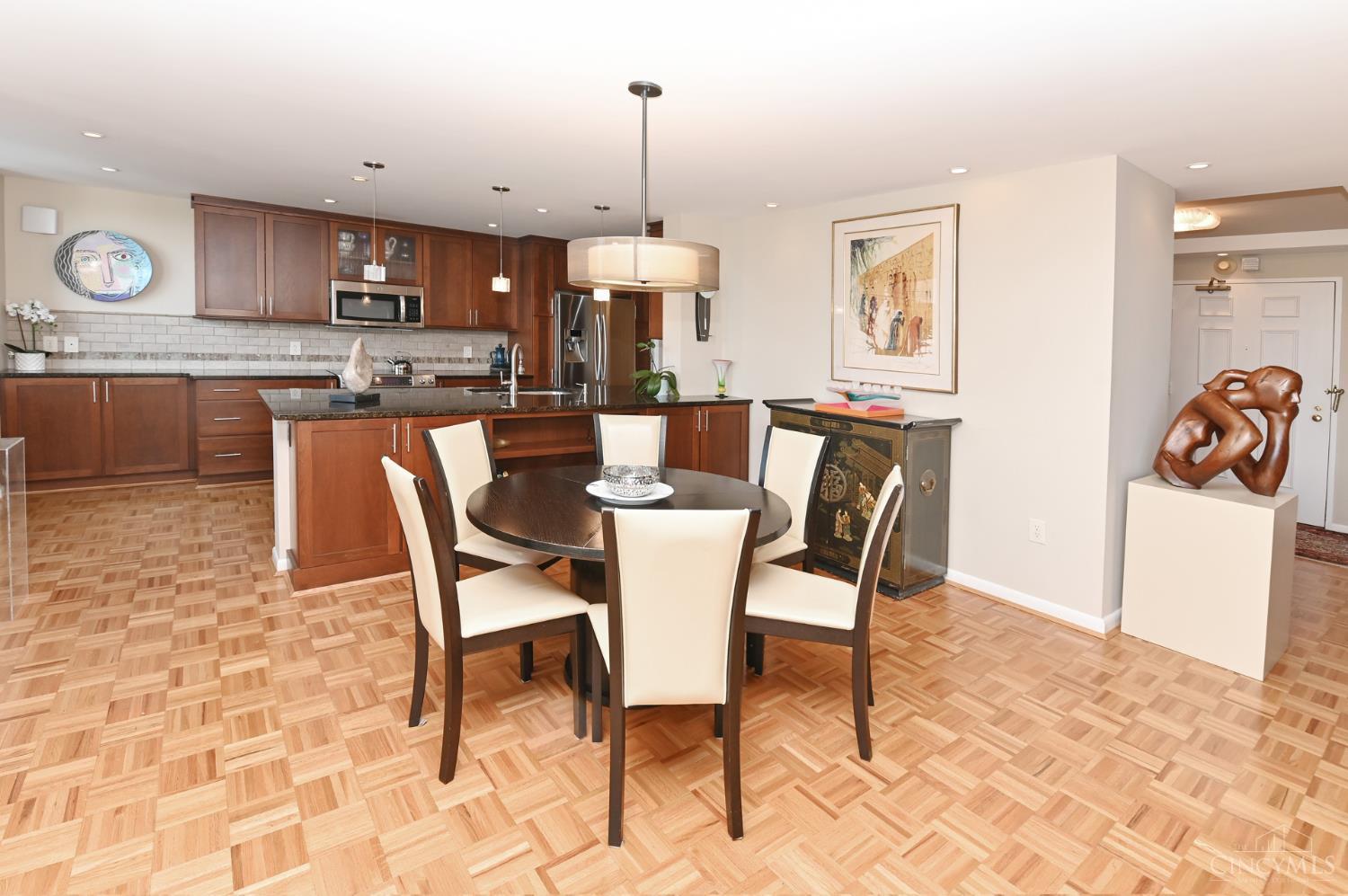 2444 Madison Road Unit: 507