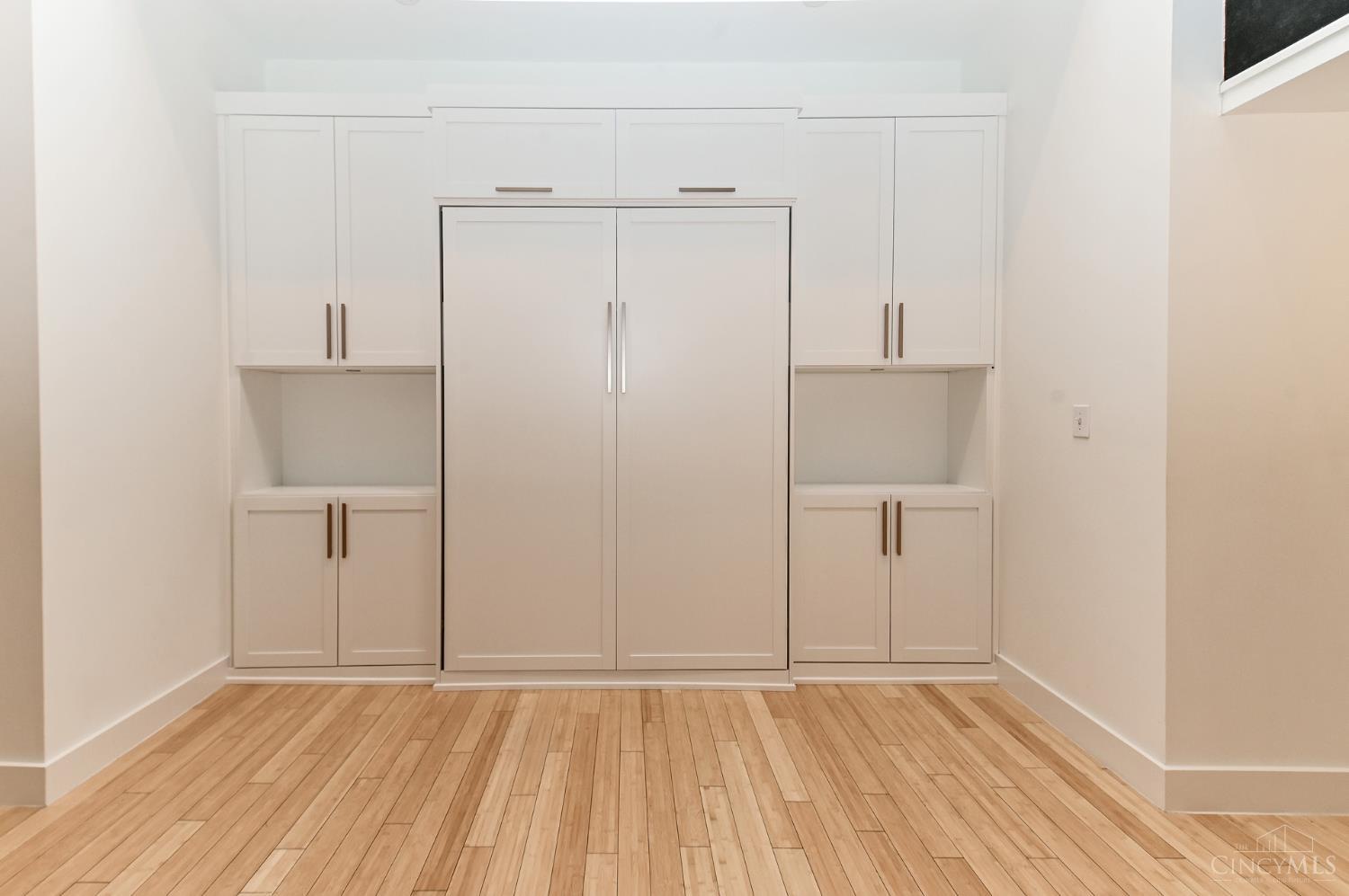 15 W Fourth Street Unit: 103
