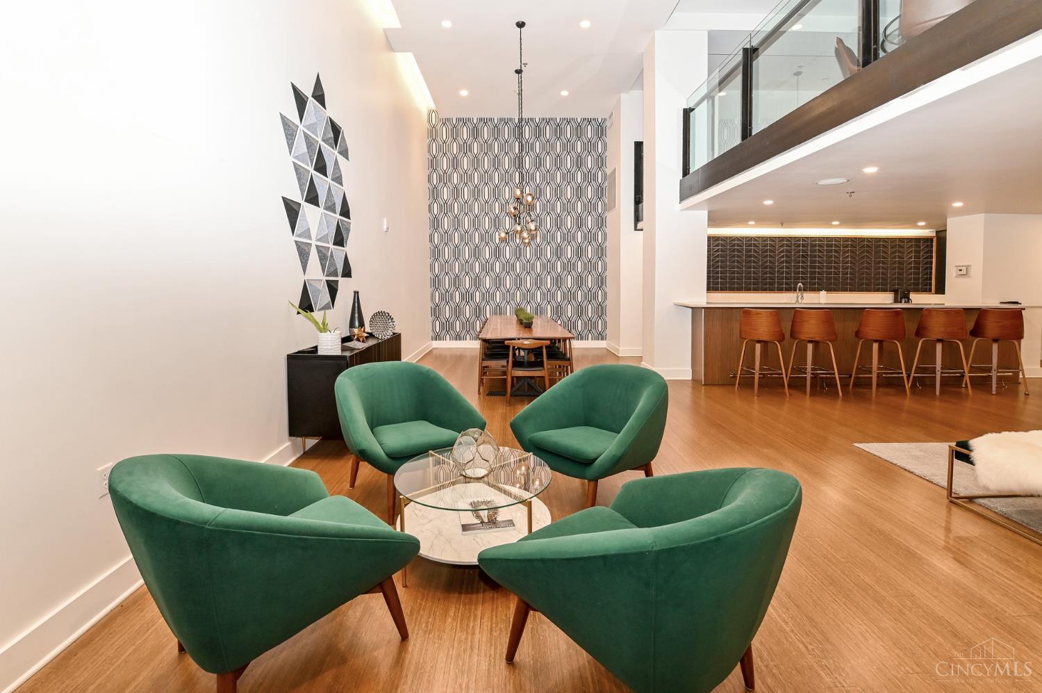 15 W Fourth Street Unit: 103