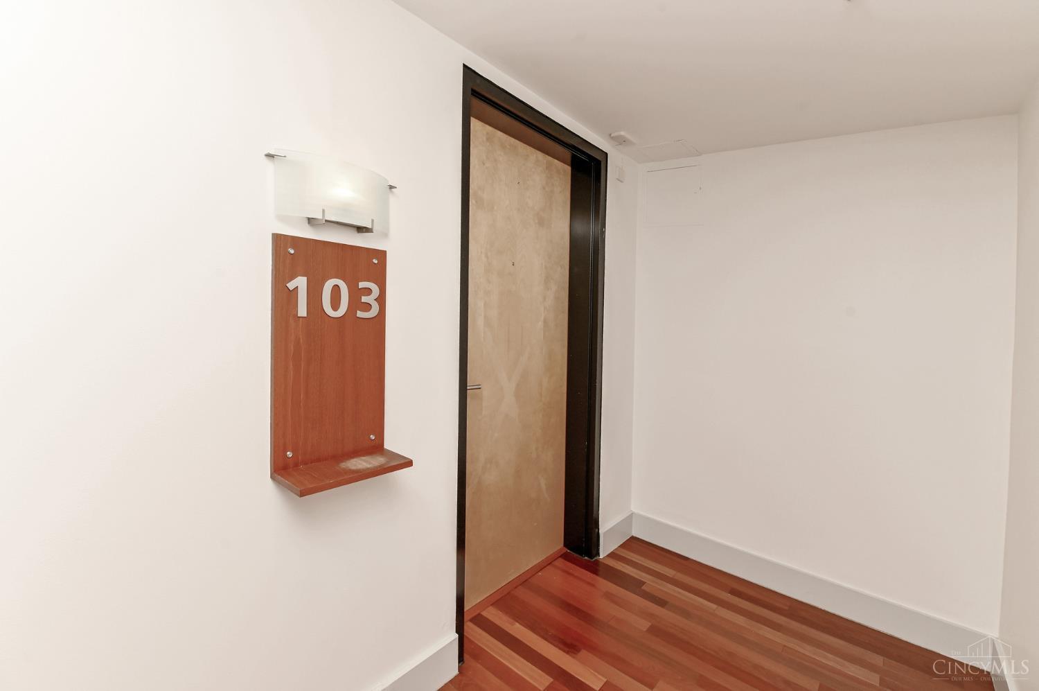 15 W Fourth Street Unit: 103