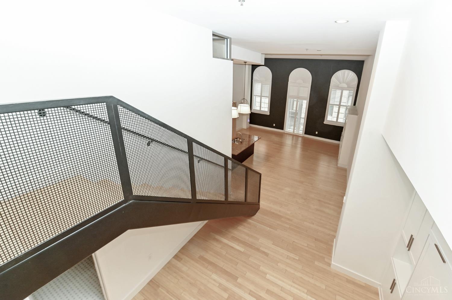 15 W Fourth Street Unit: 103
