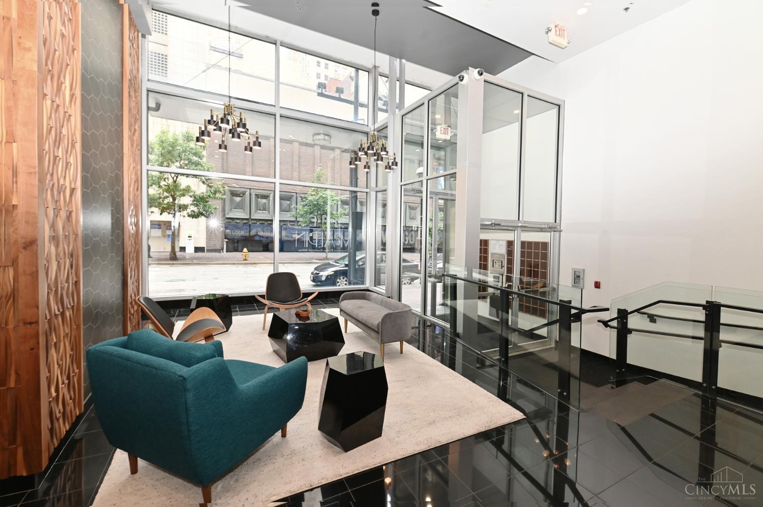 15 W Fourth Street Unit: 103