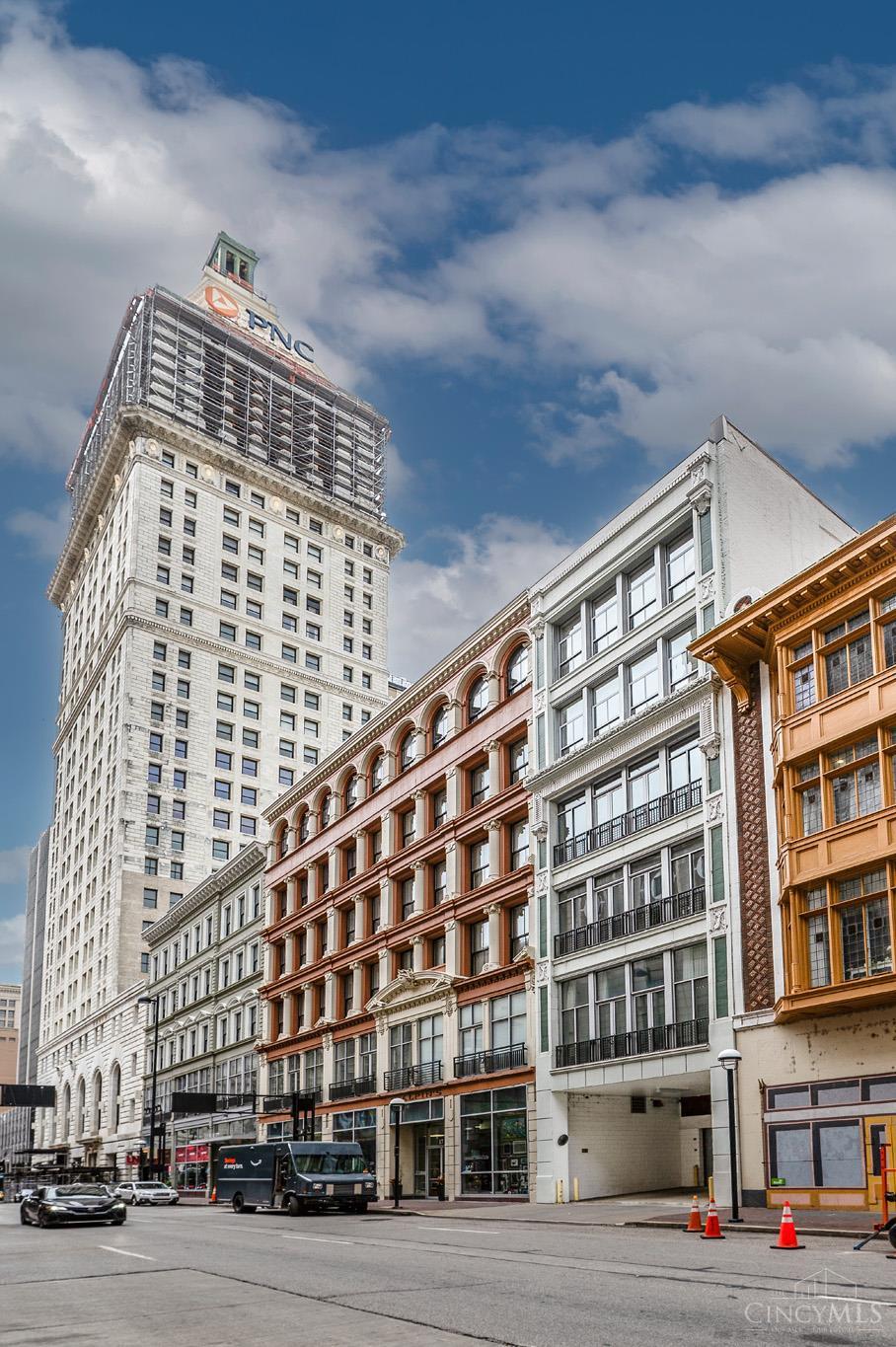 15 W Fourth Street Unit: 103