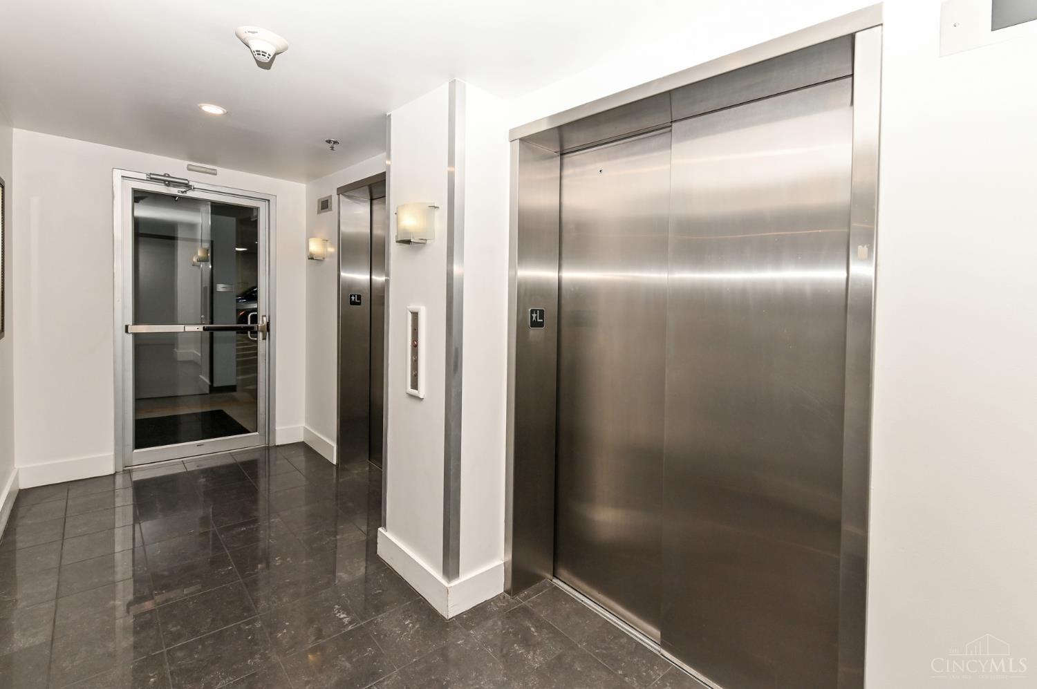 15 W Fourth Street Unit: 103