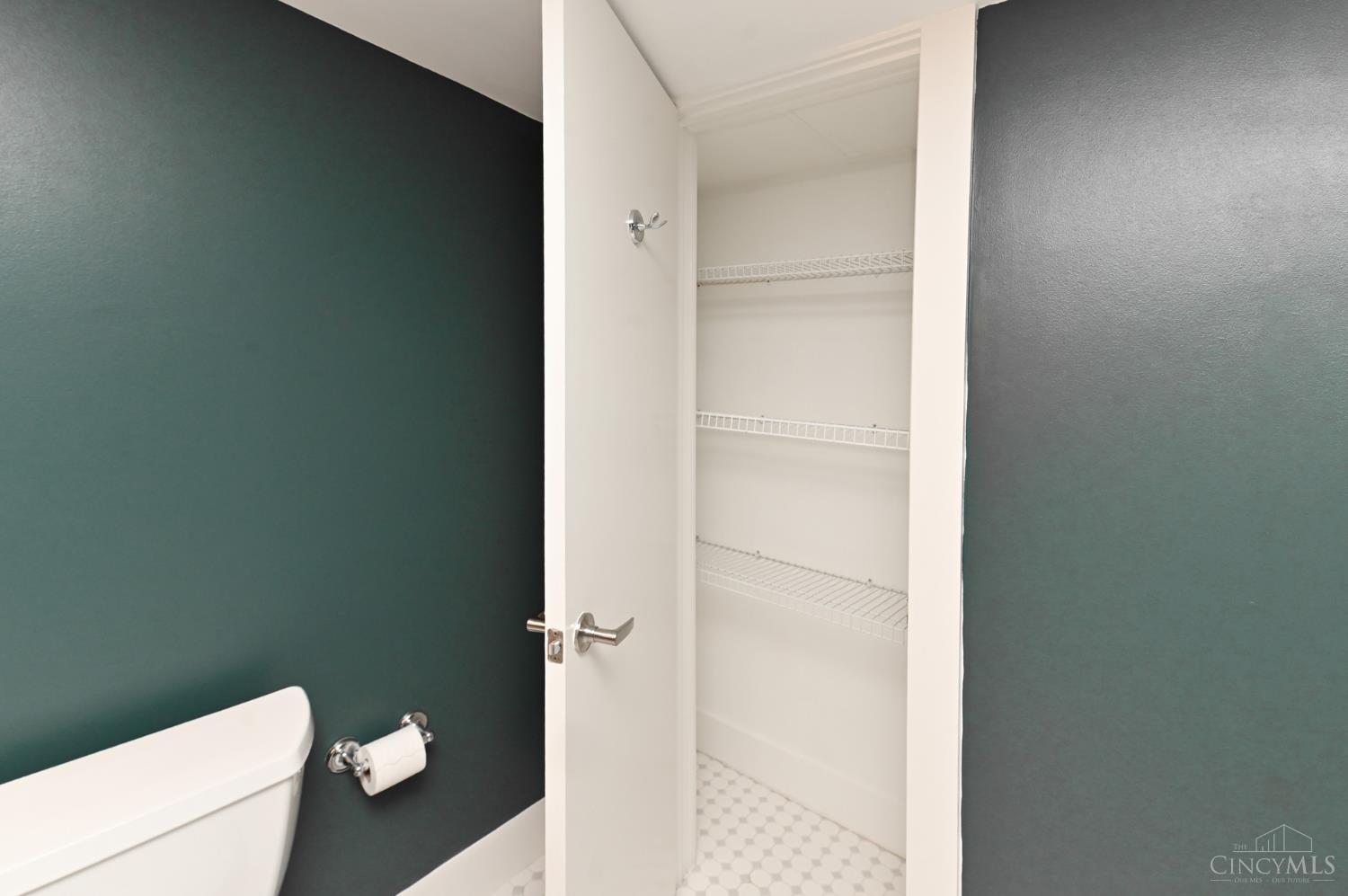 15 W Fourth Street Unit: 103
