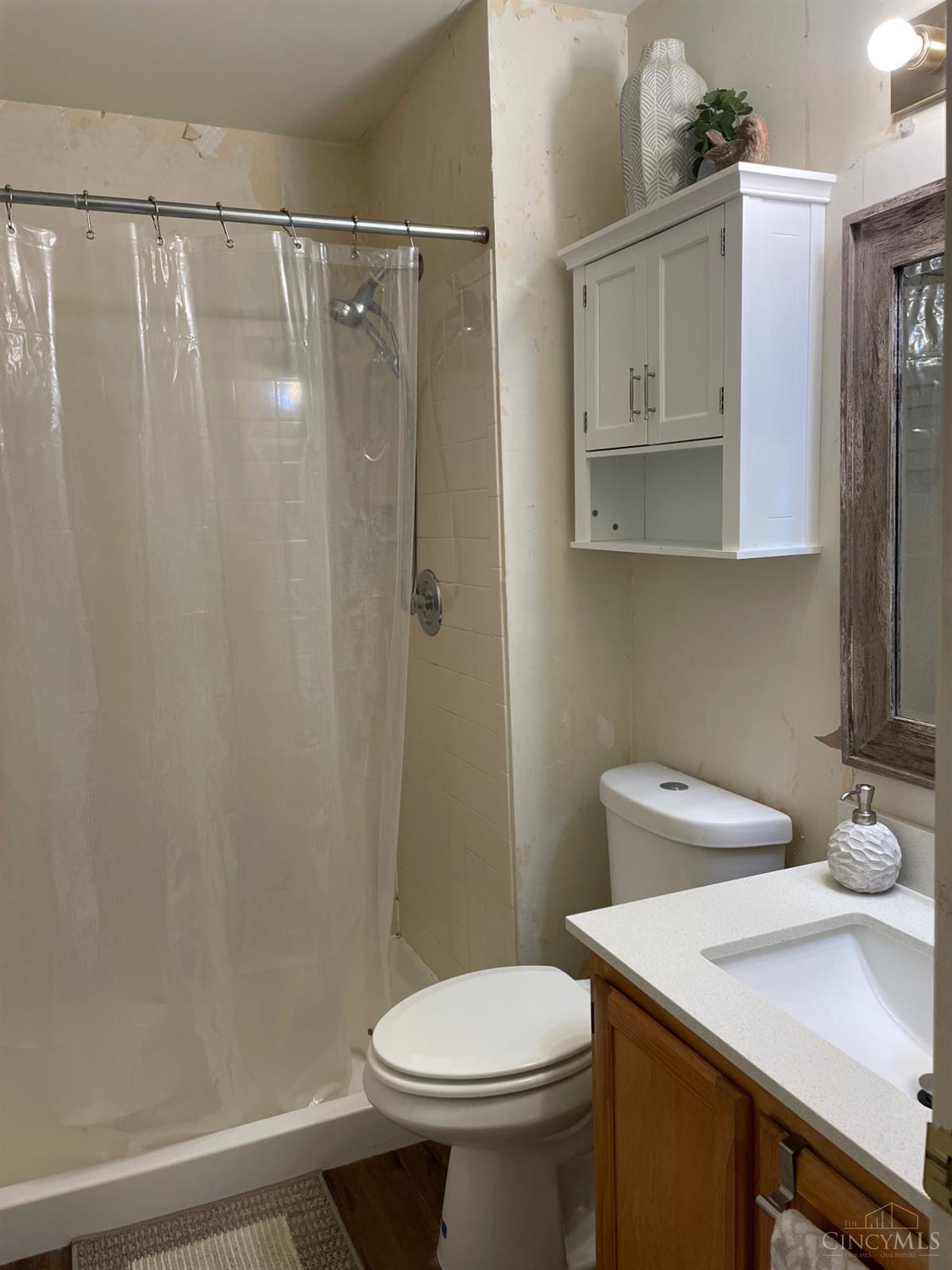1138 Chestnut Court