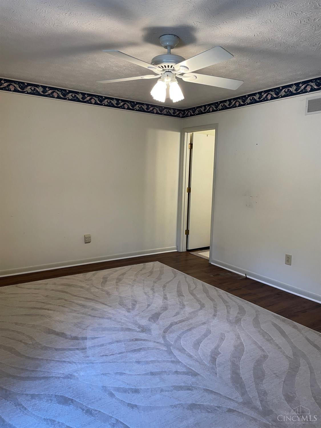 1138 Chestnut Court