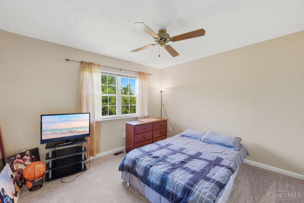 26 Twin Lakes Drive