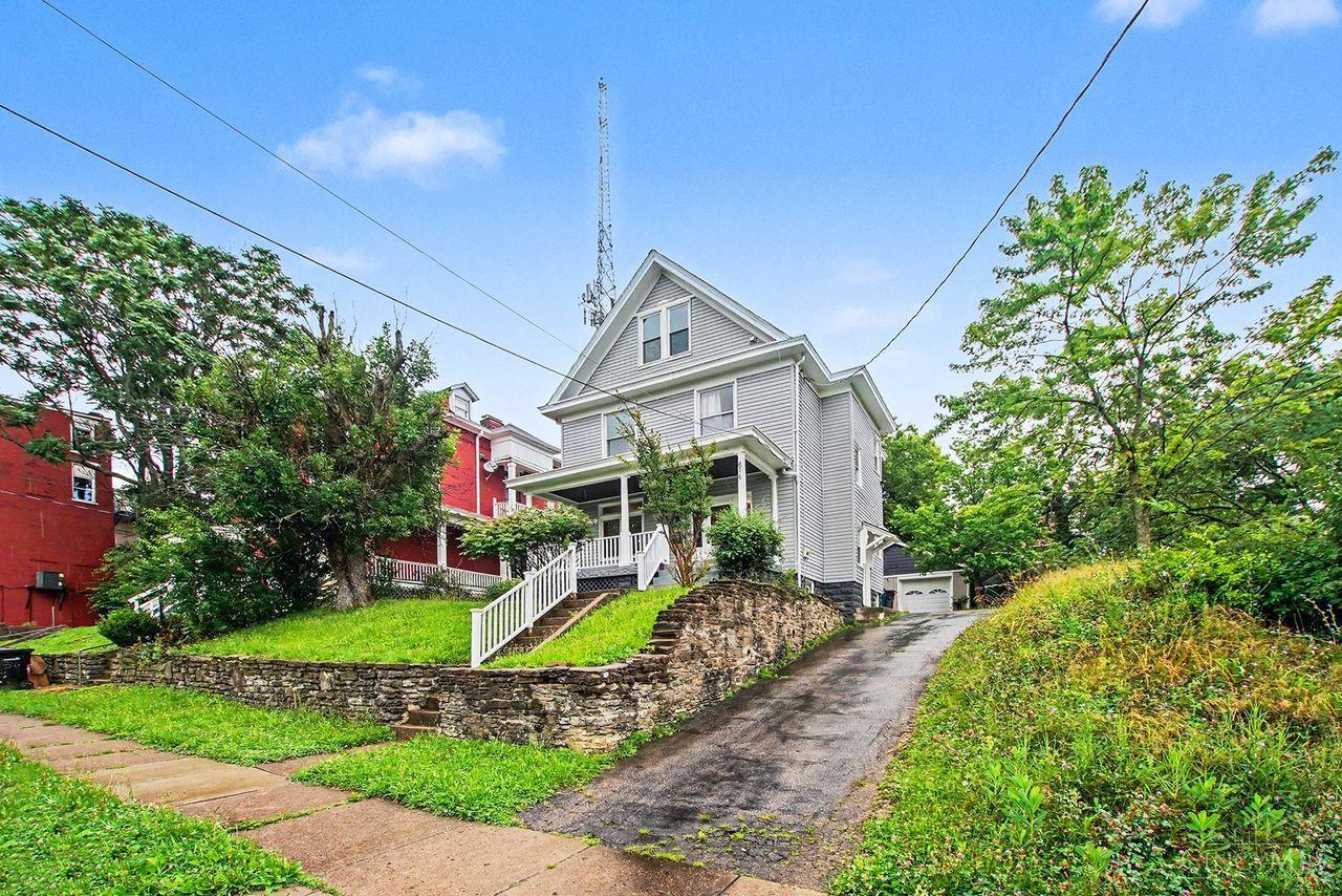 814 Summit Avenue
