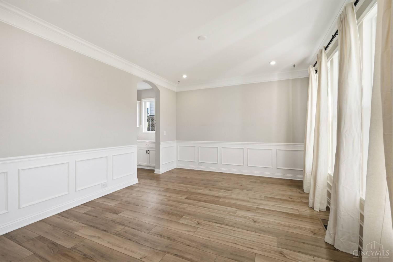 5433 Birch View Drive