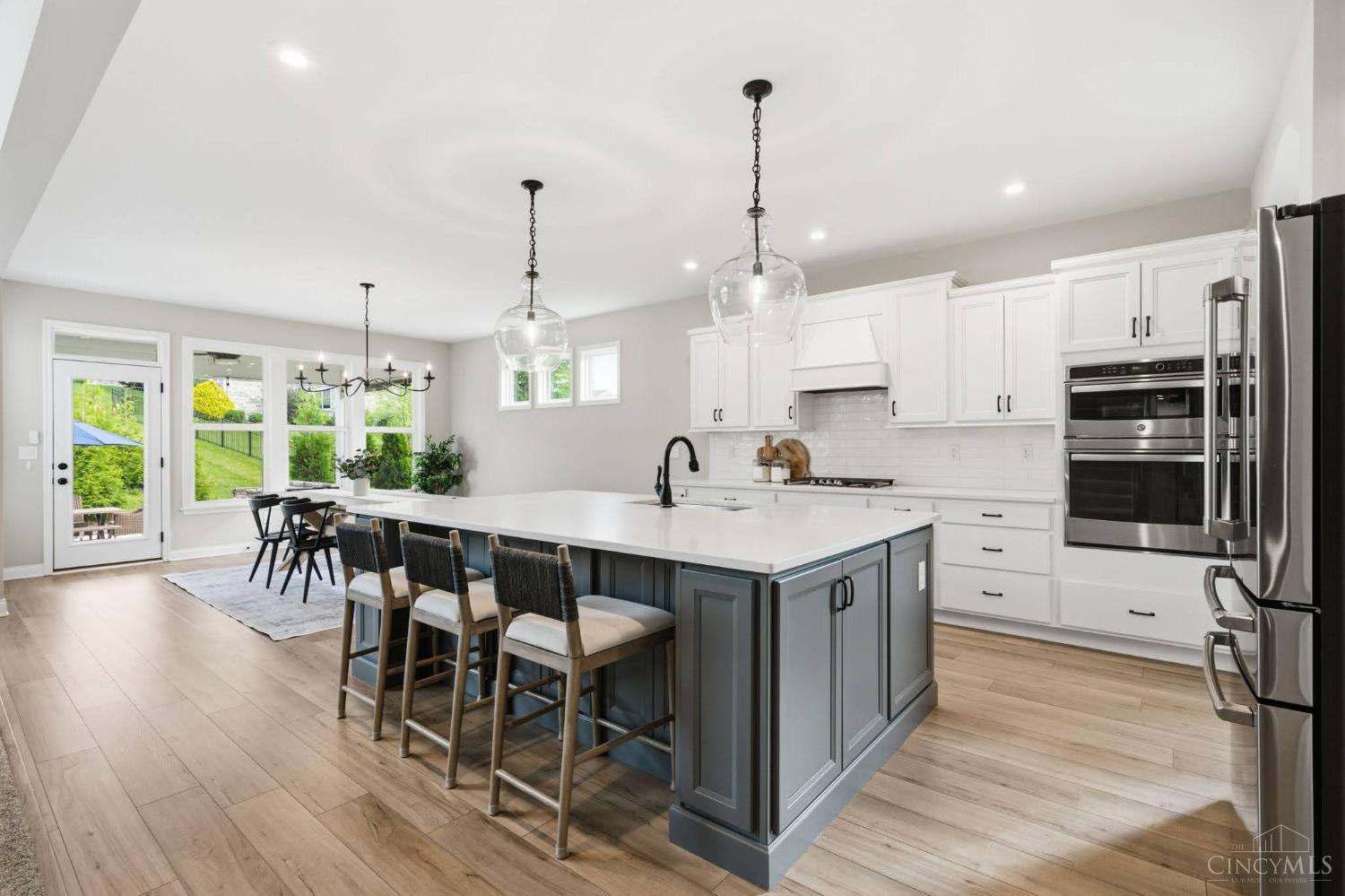 5433 Birch View Drive