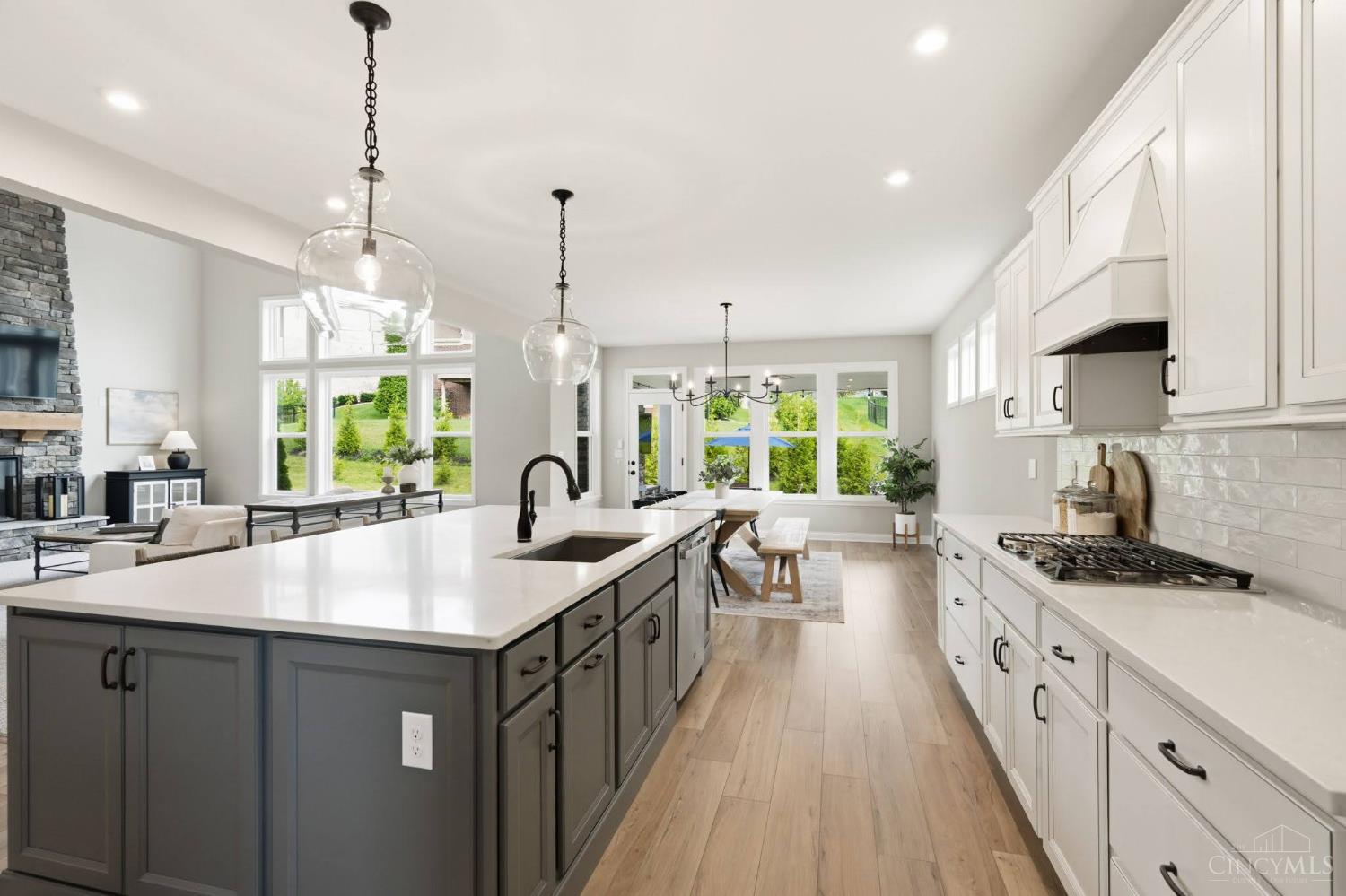 5433 Birch View Drive