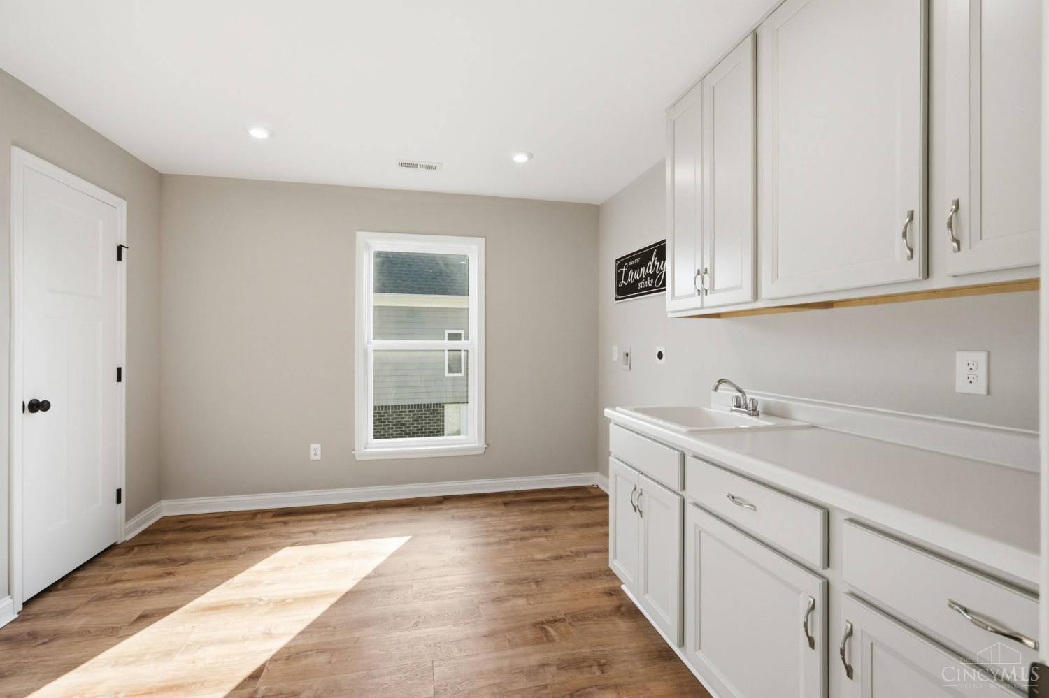 5433 Birch View Drive