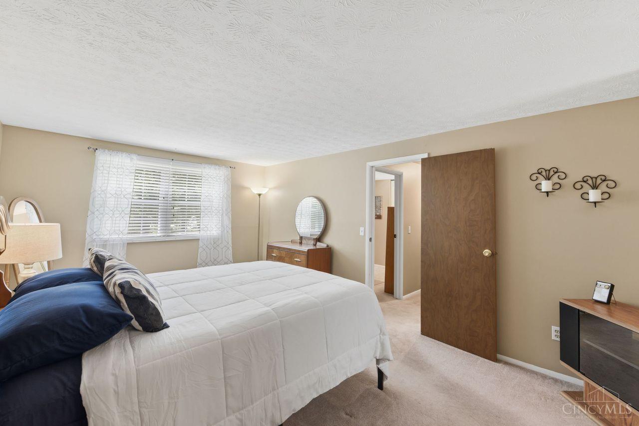 1155 Nature Run Road