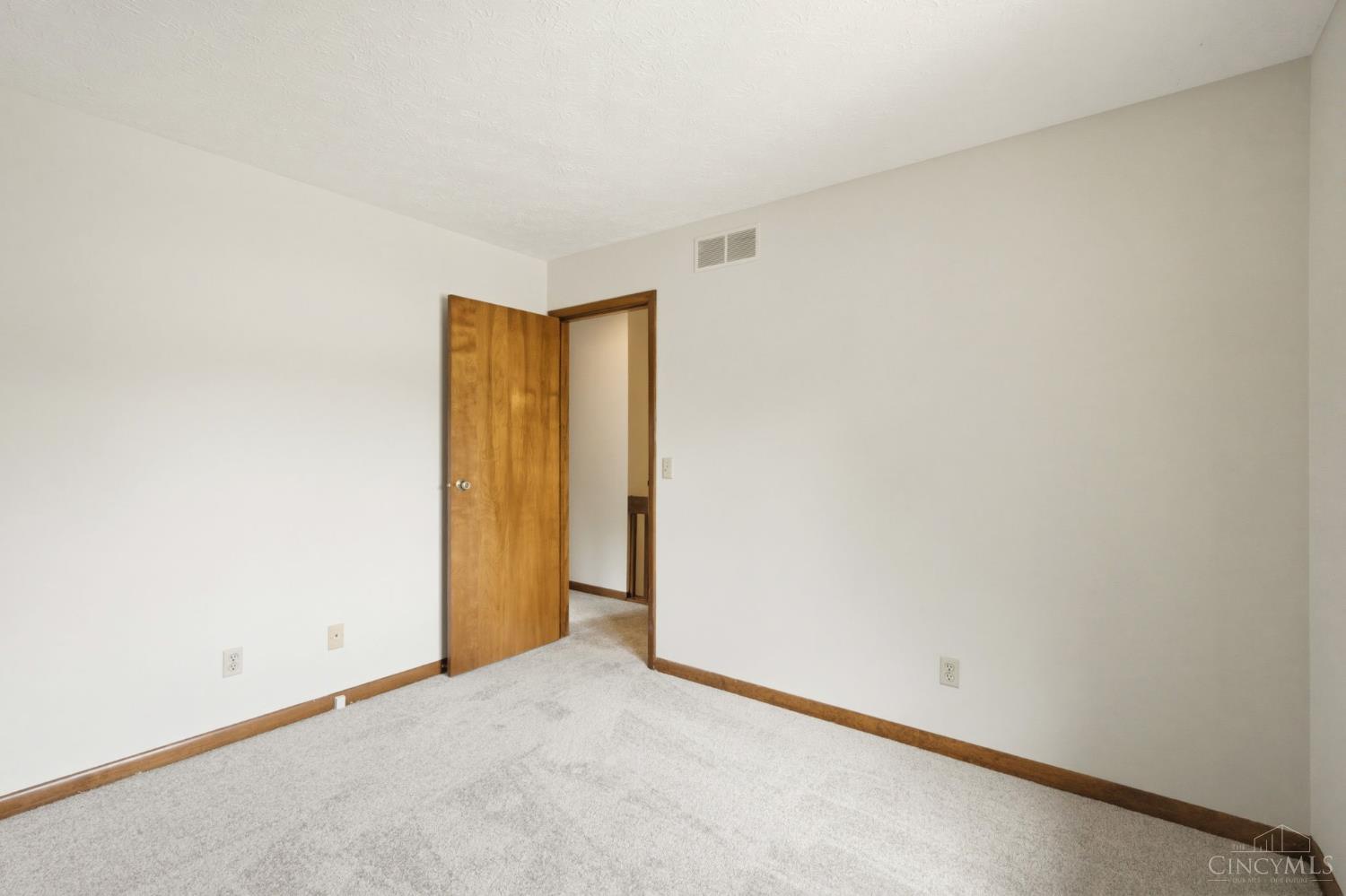 5317 Hickory Trail Lane