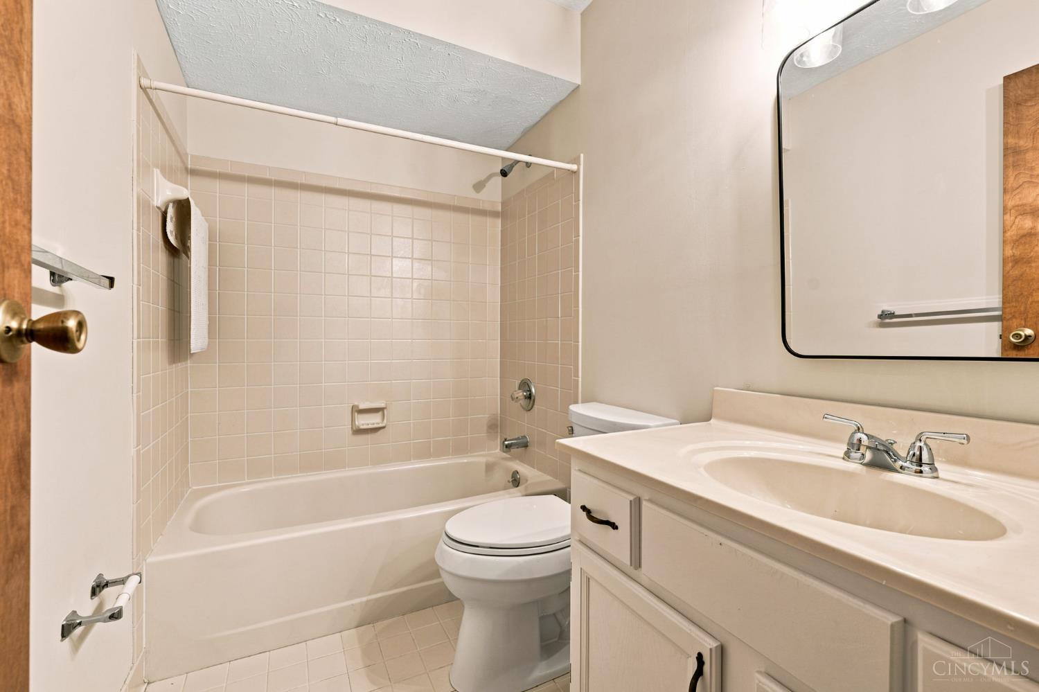 5317 Hickory Trail Lane