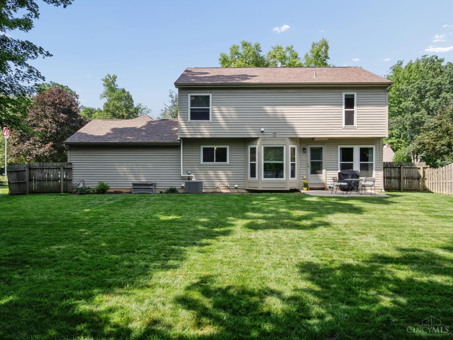 4176 Knollview Court