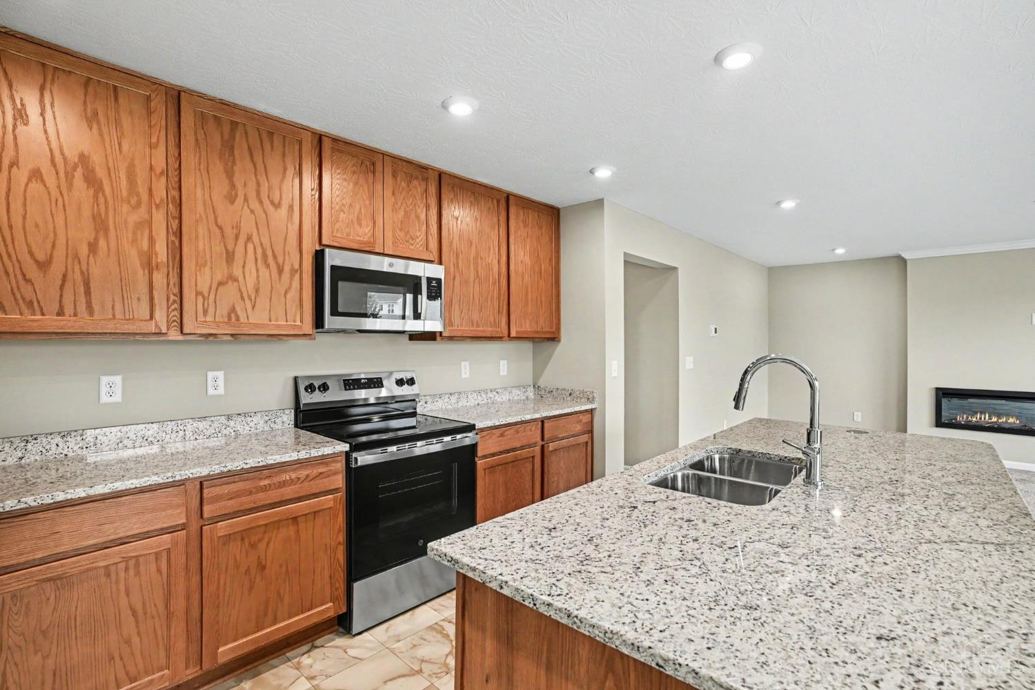 2063 Longmeadow