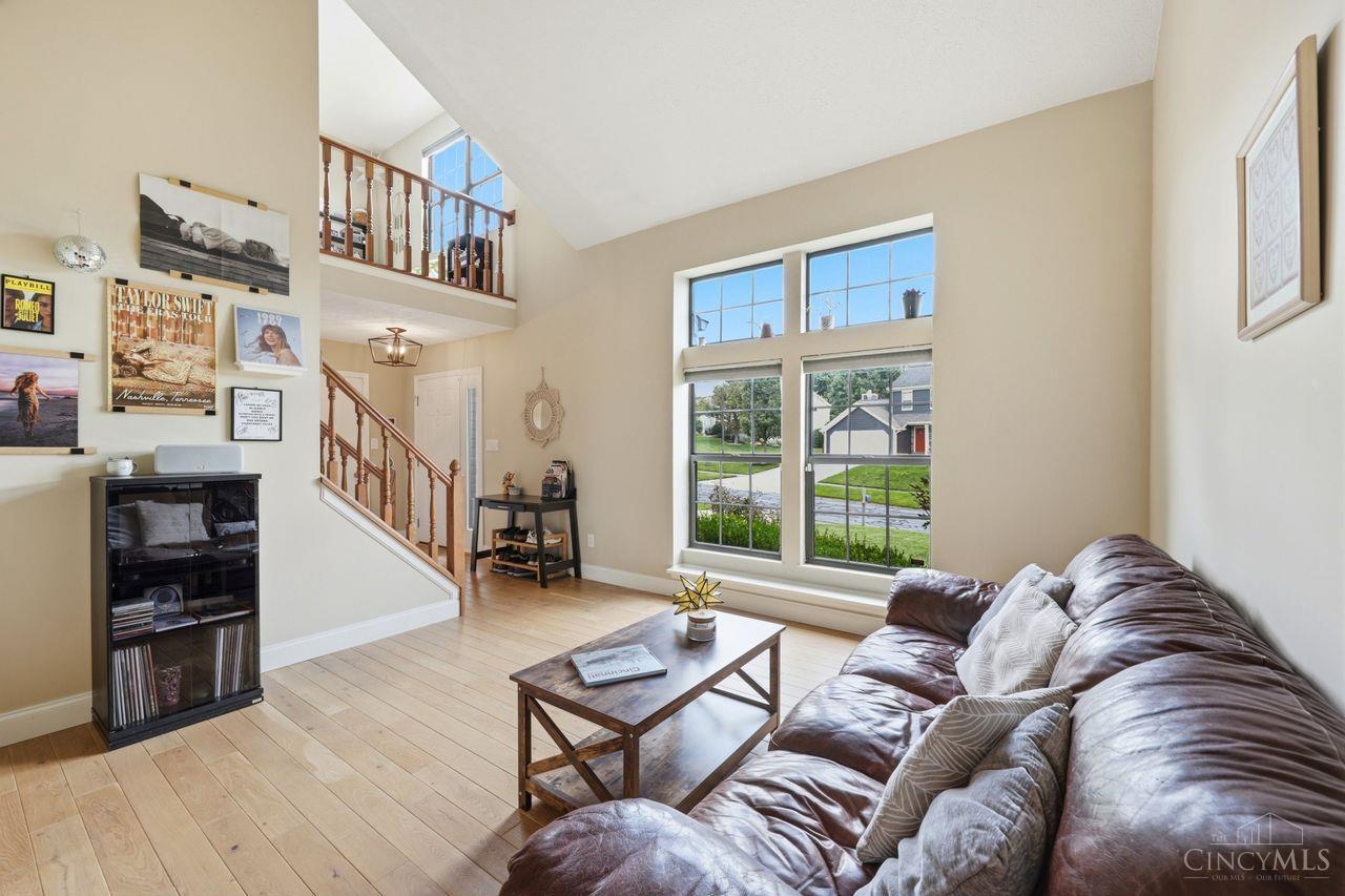 7857 Glen Oaks Court