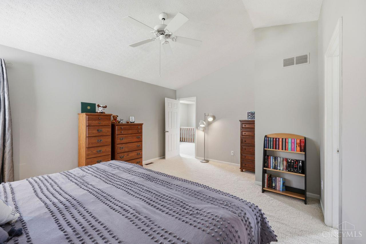 7857 Glen Oaks Court