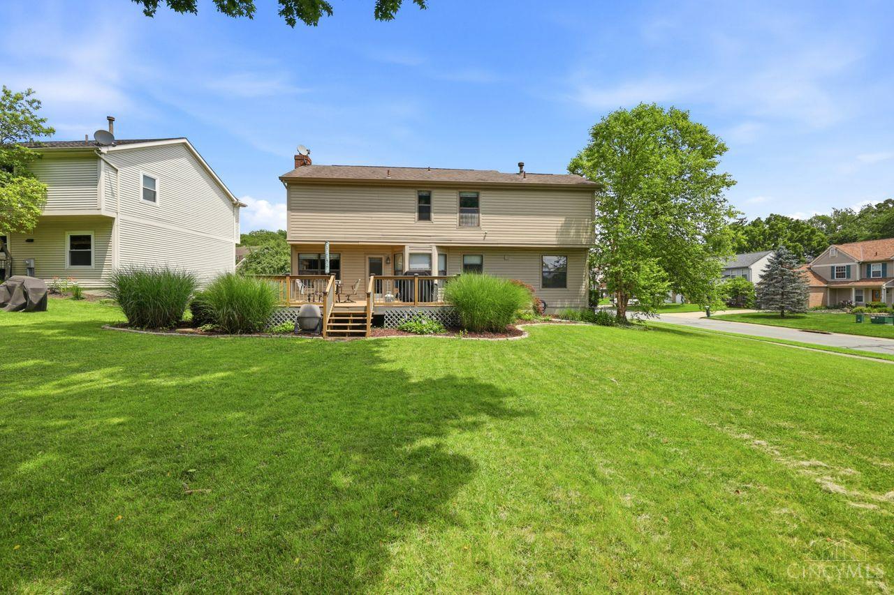 7857 Glen Oaks Court
