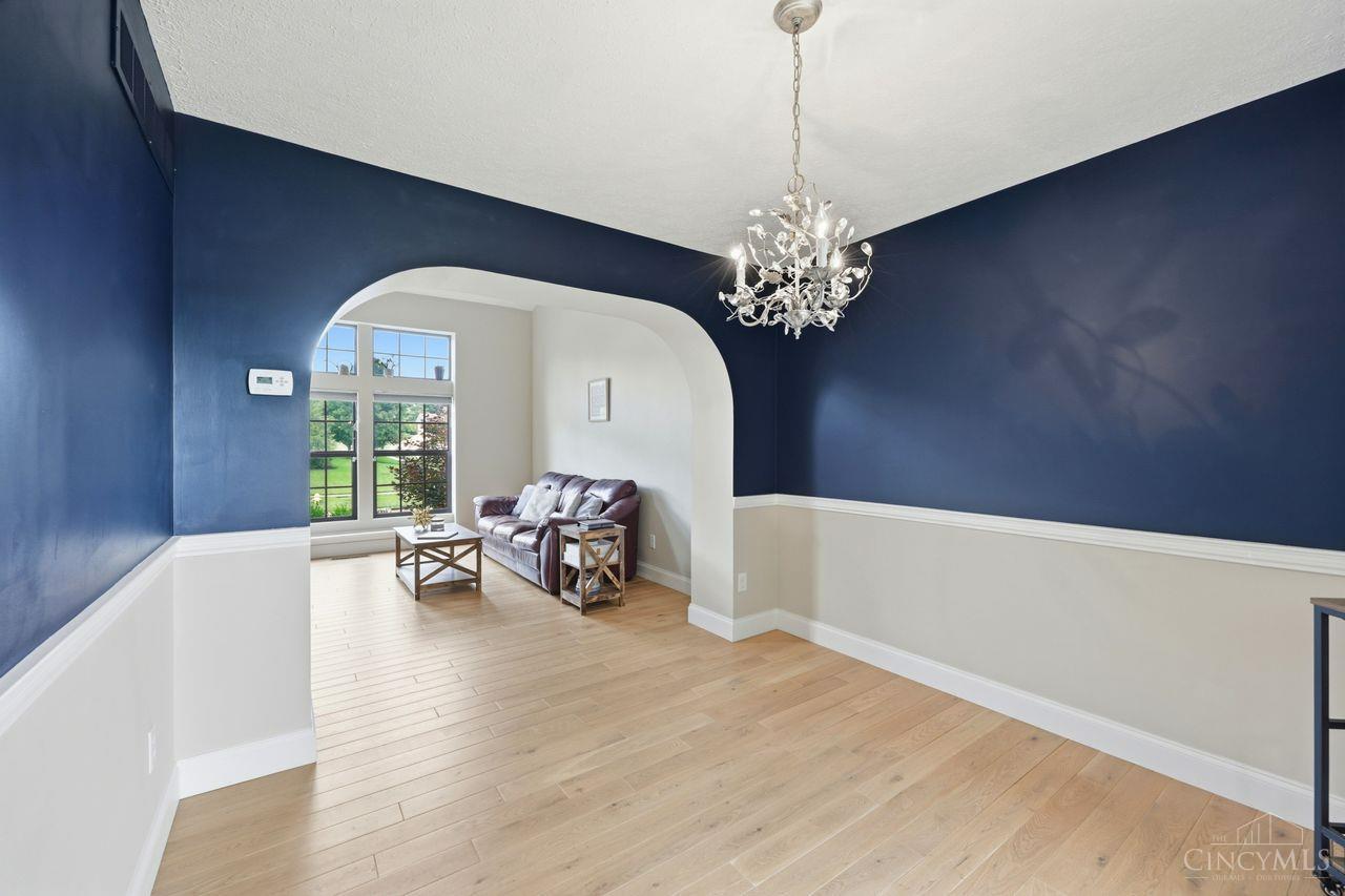7857 Glen Oaks Court