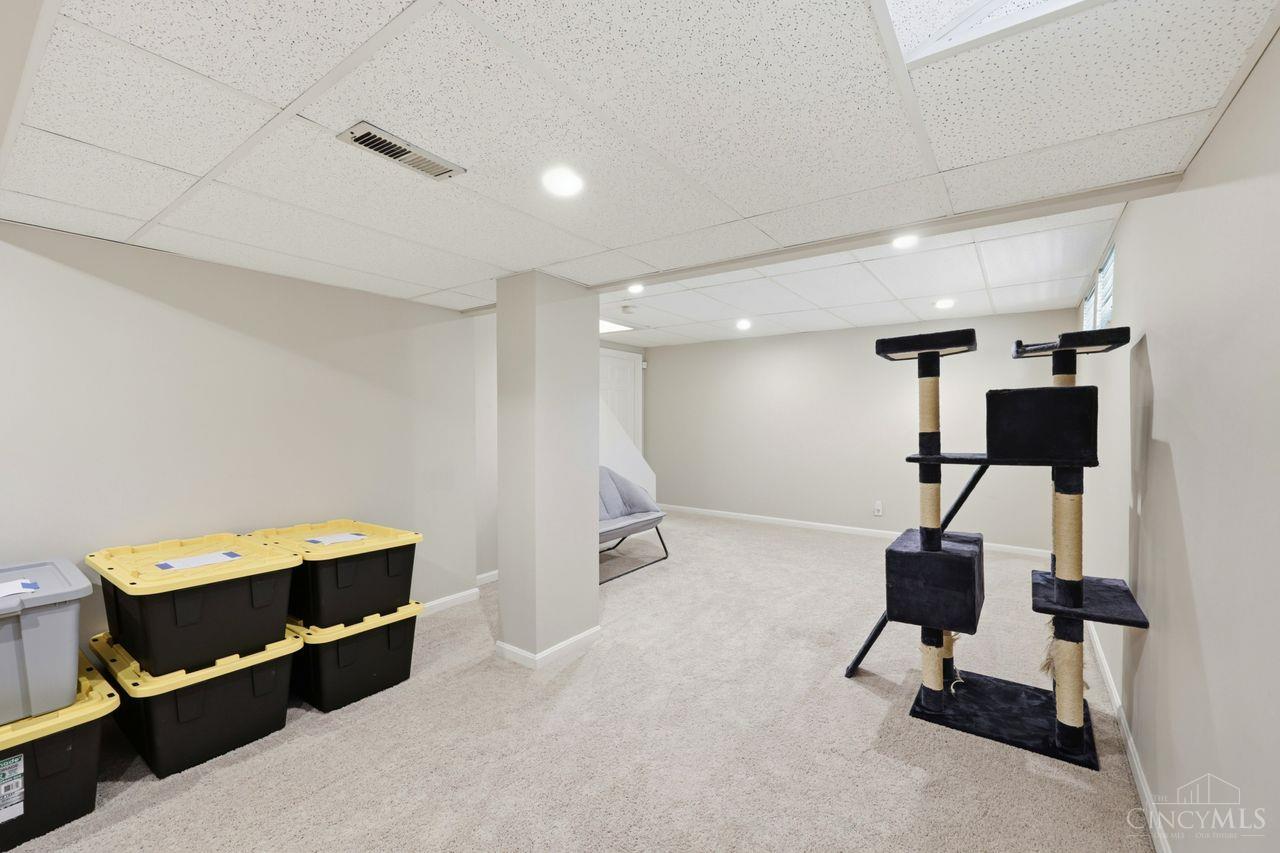 7857 Glen Oaks Court